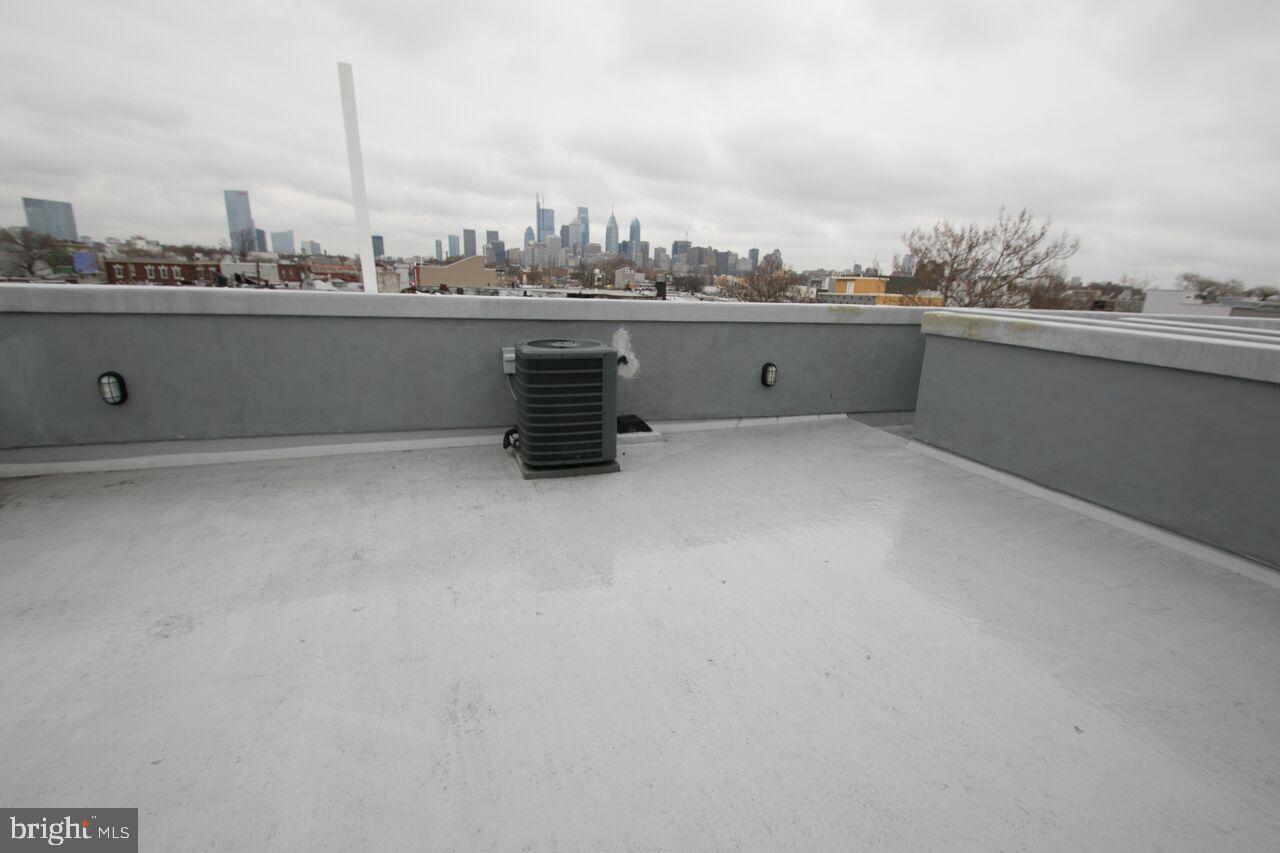 POINT BREEZE - Residential Income