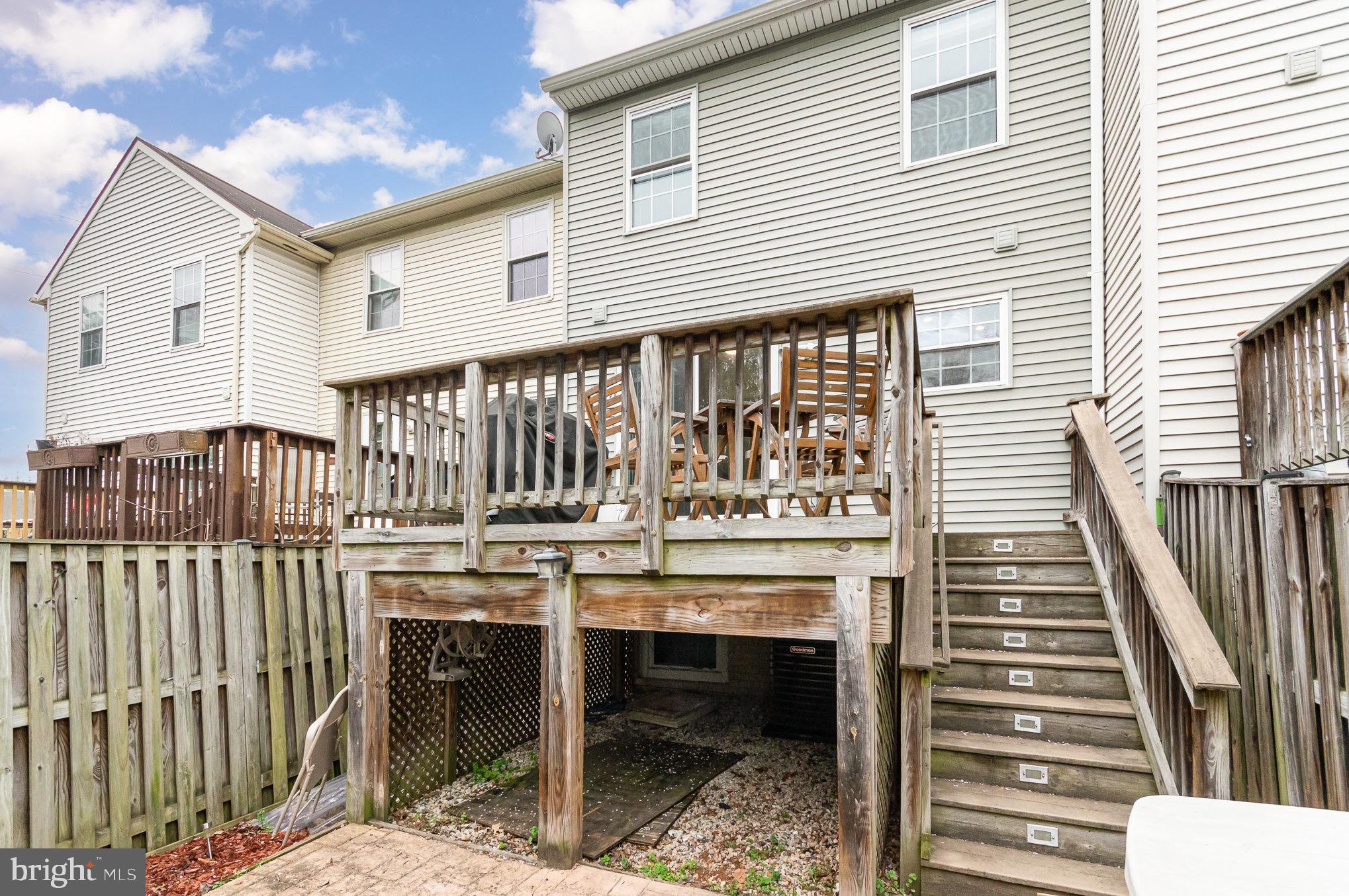 CROFTON COMMONS - Residential