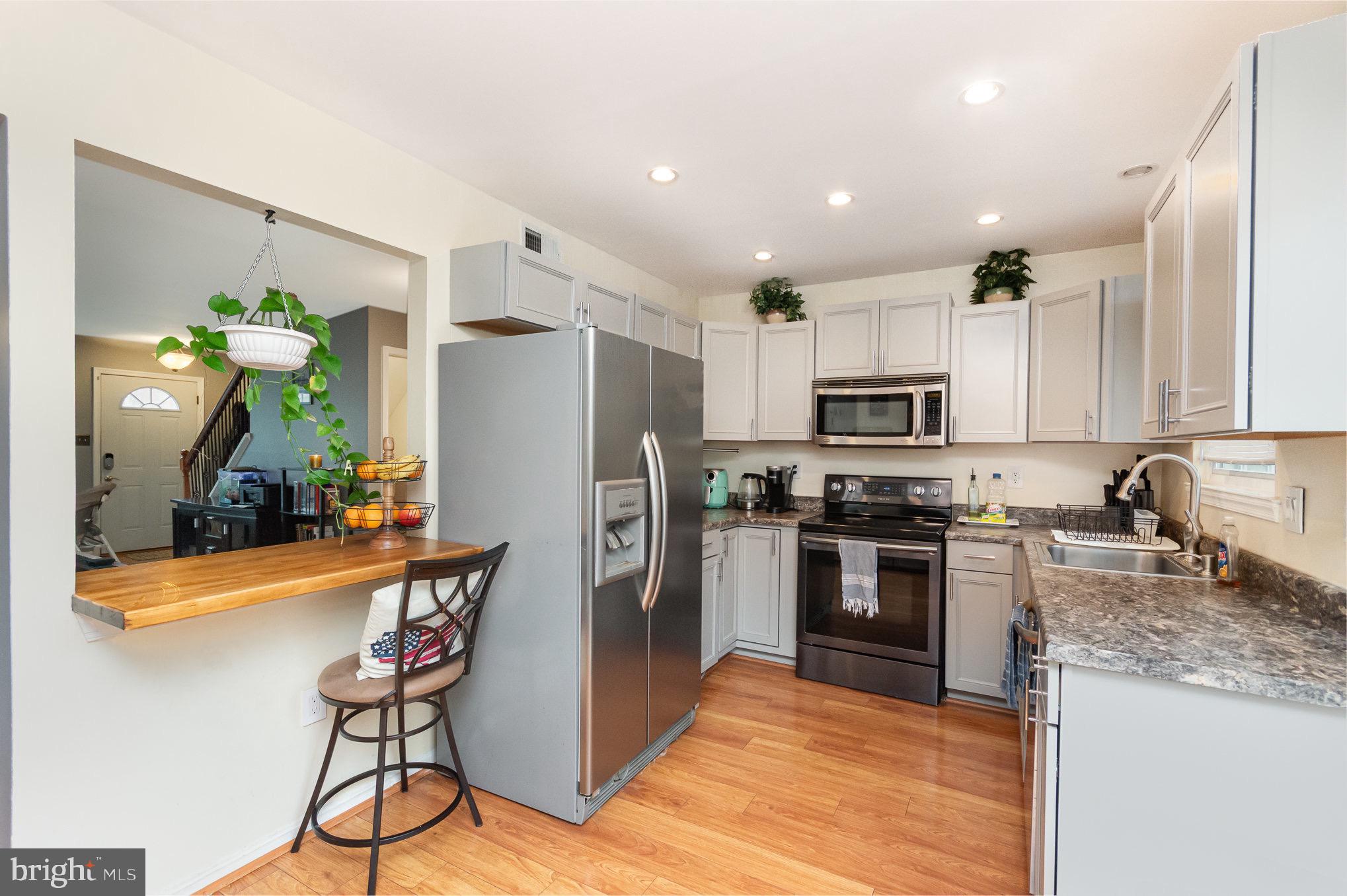 CROFTON COMMONS - Residential