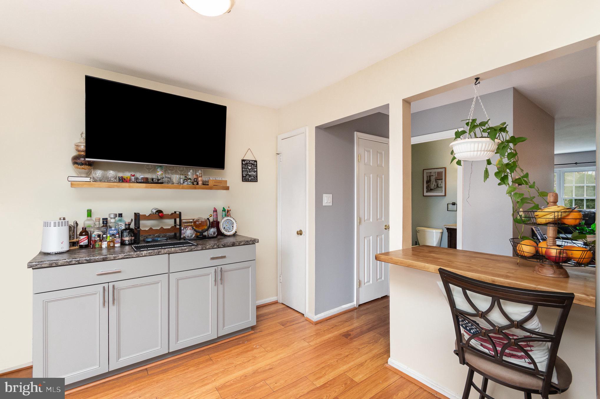 CROFTON COMMONS - Residential