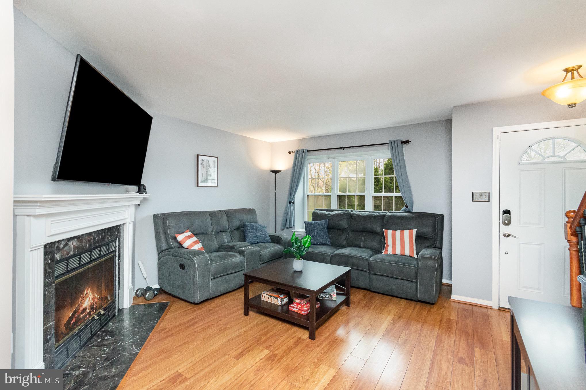 CROFTON COMMONS - Residential