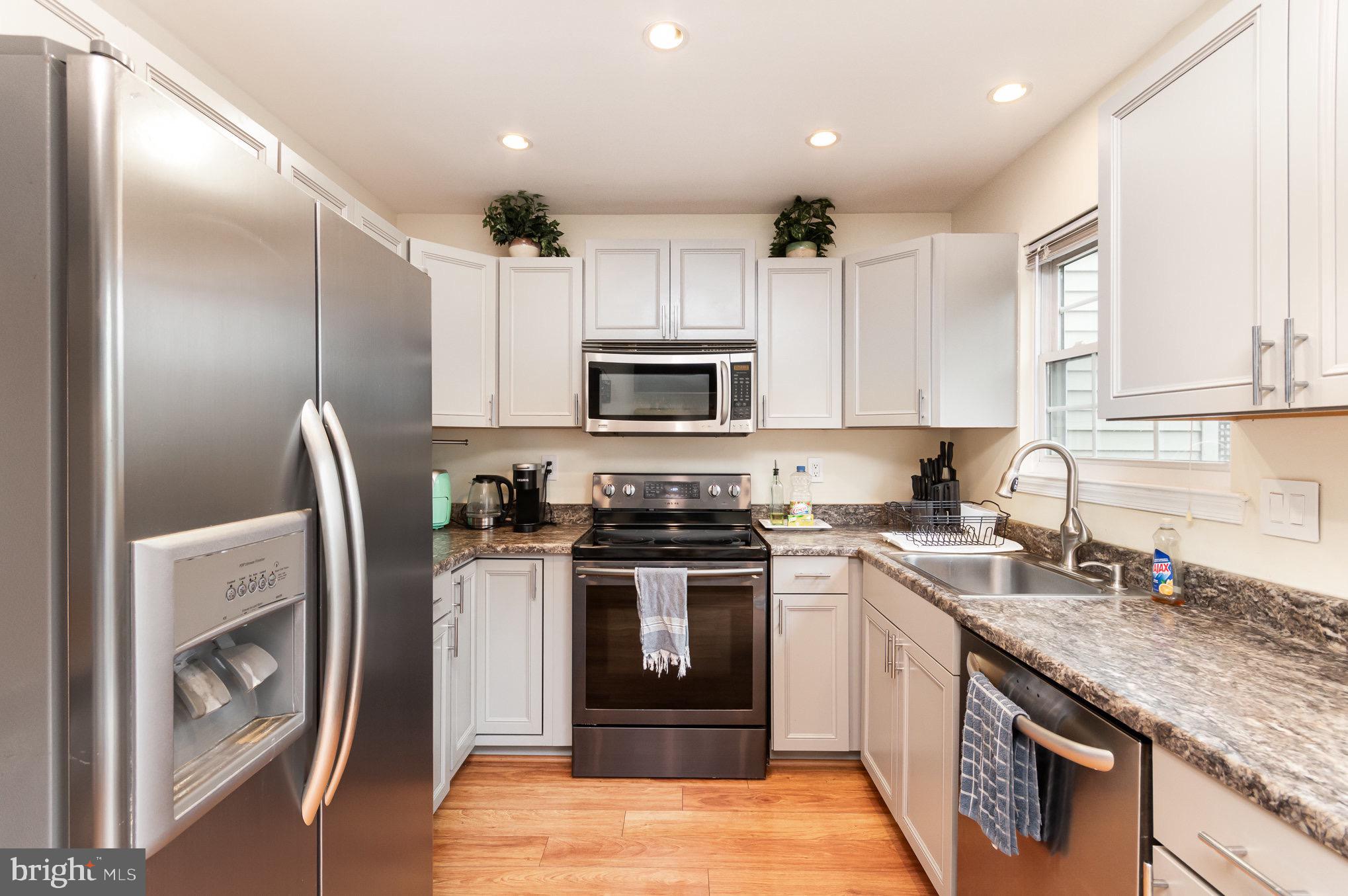 CROFTON COMMONS - Residential