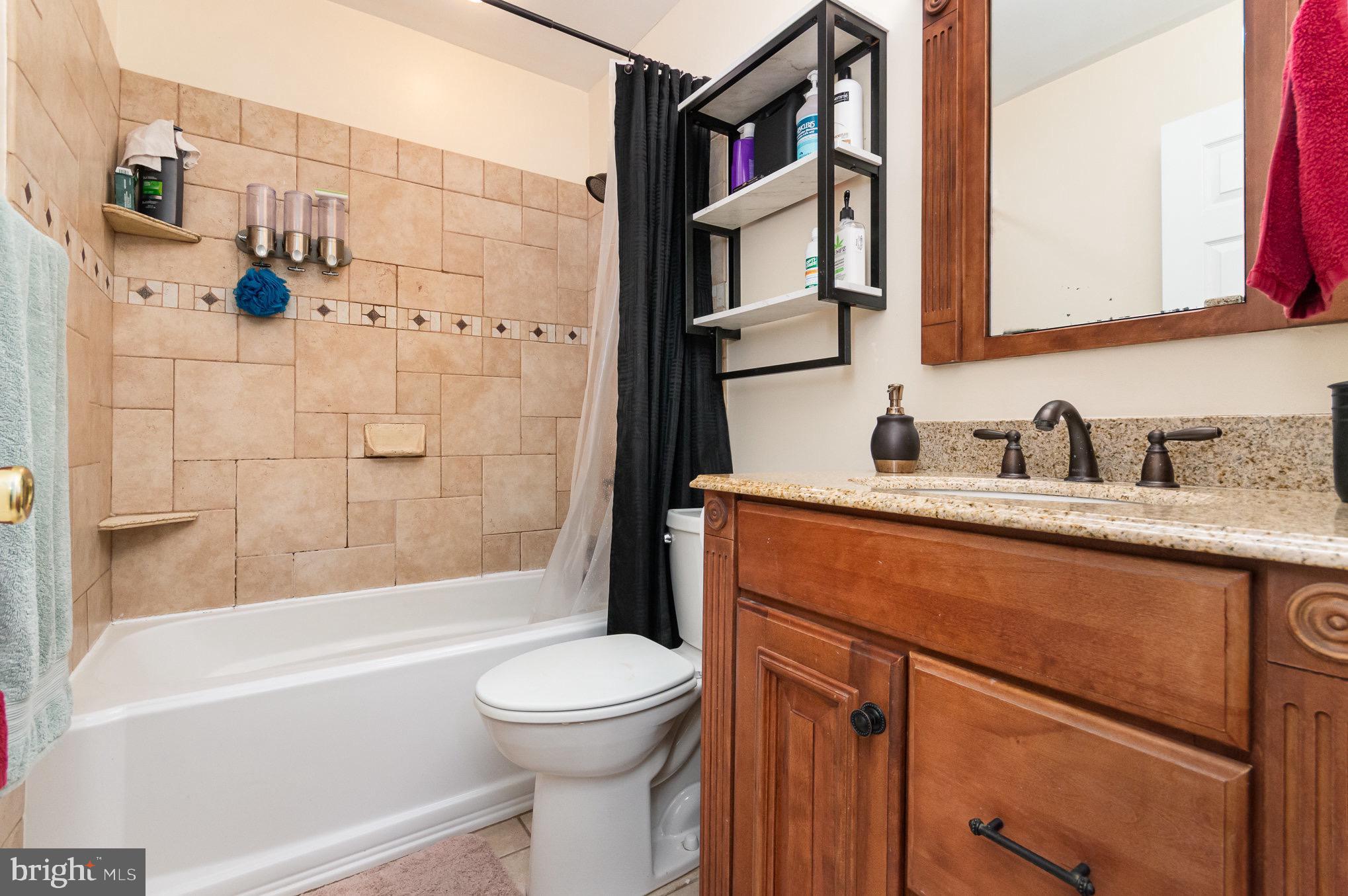 CROFTON COMMONS - Residential