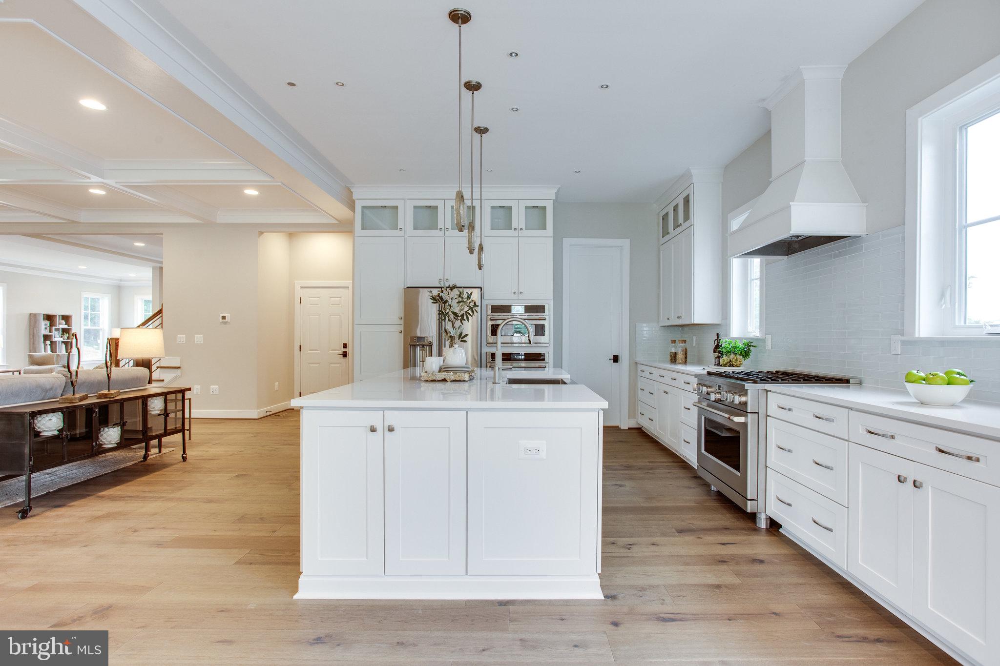 PIMMIT HILLS - Residential