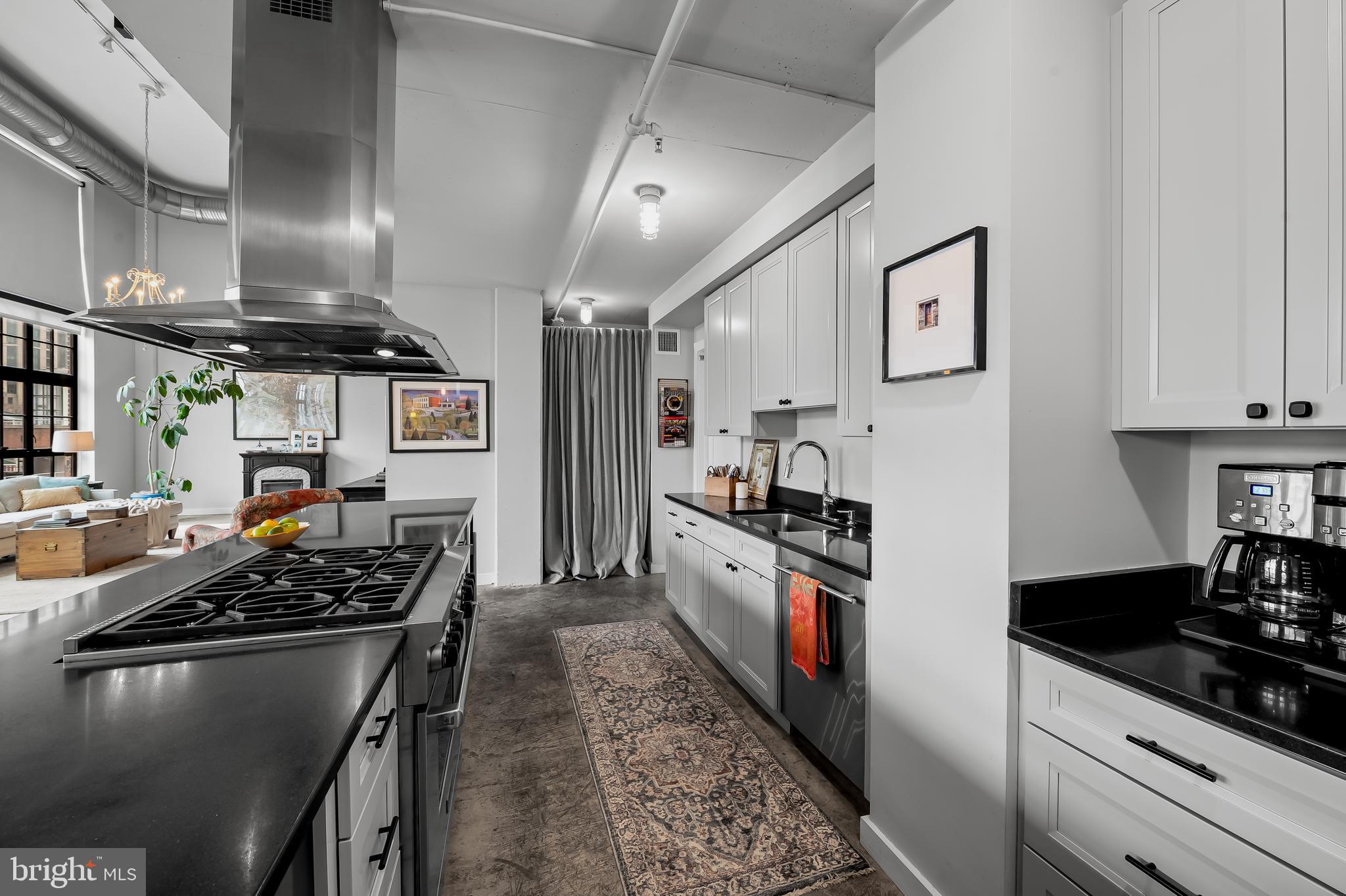 LITTLE ITALY - Residential