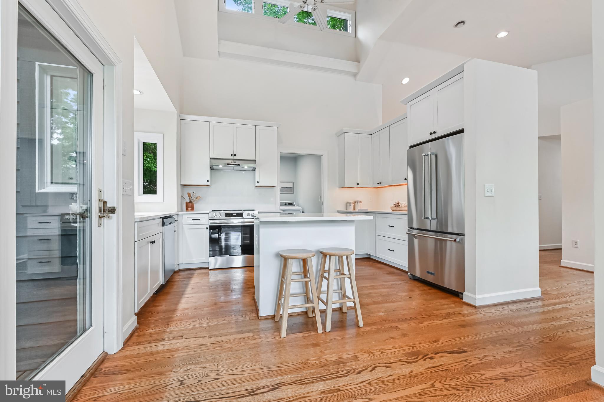 SHERWOOD FOREST - Residential