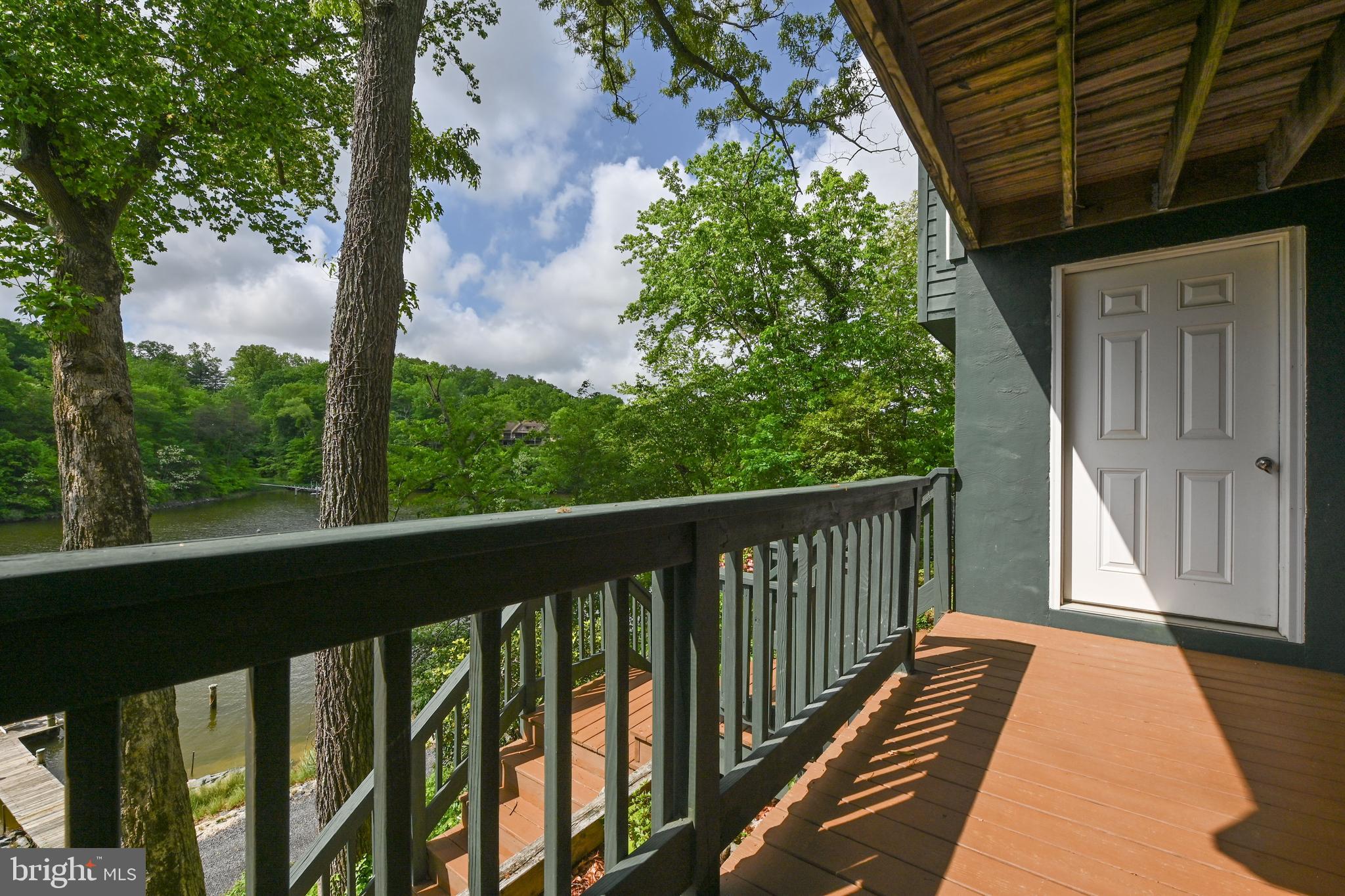 SHERWOOD FOREST - Residential