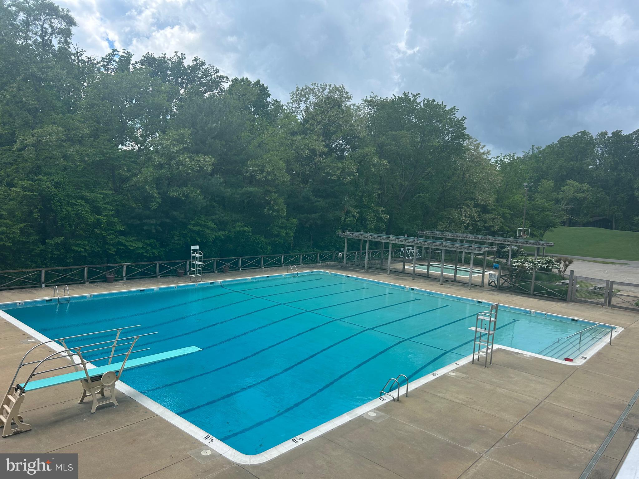 SHERWOOD FOREST - Residential