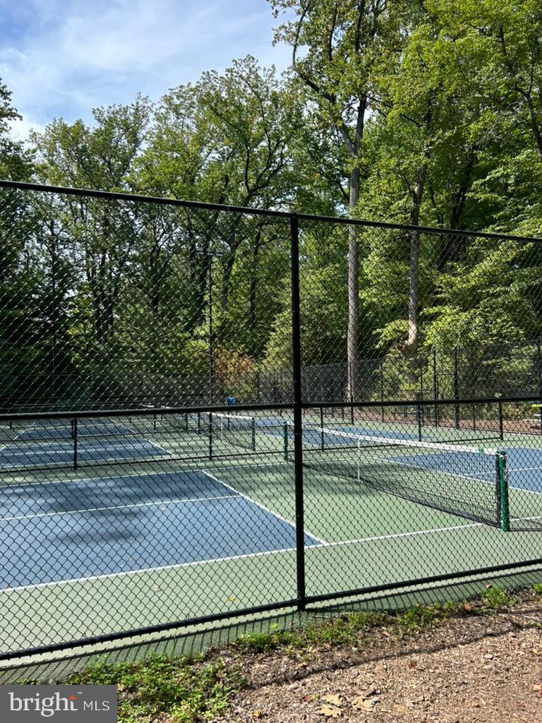 SHERWOOD FOREST - Residential