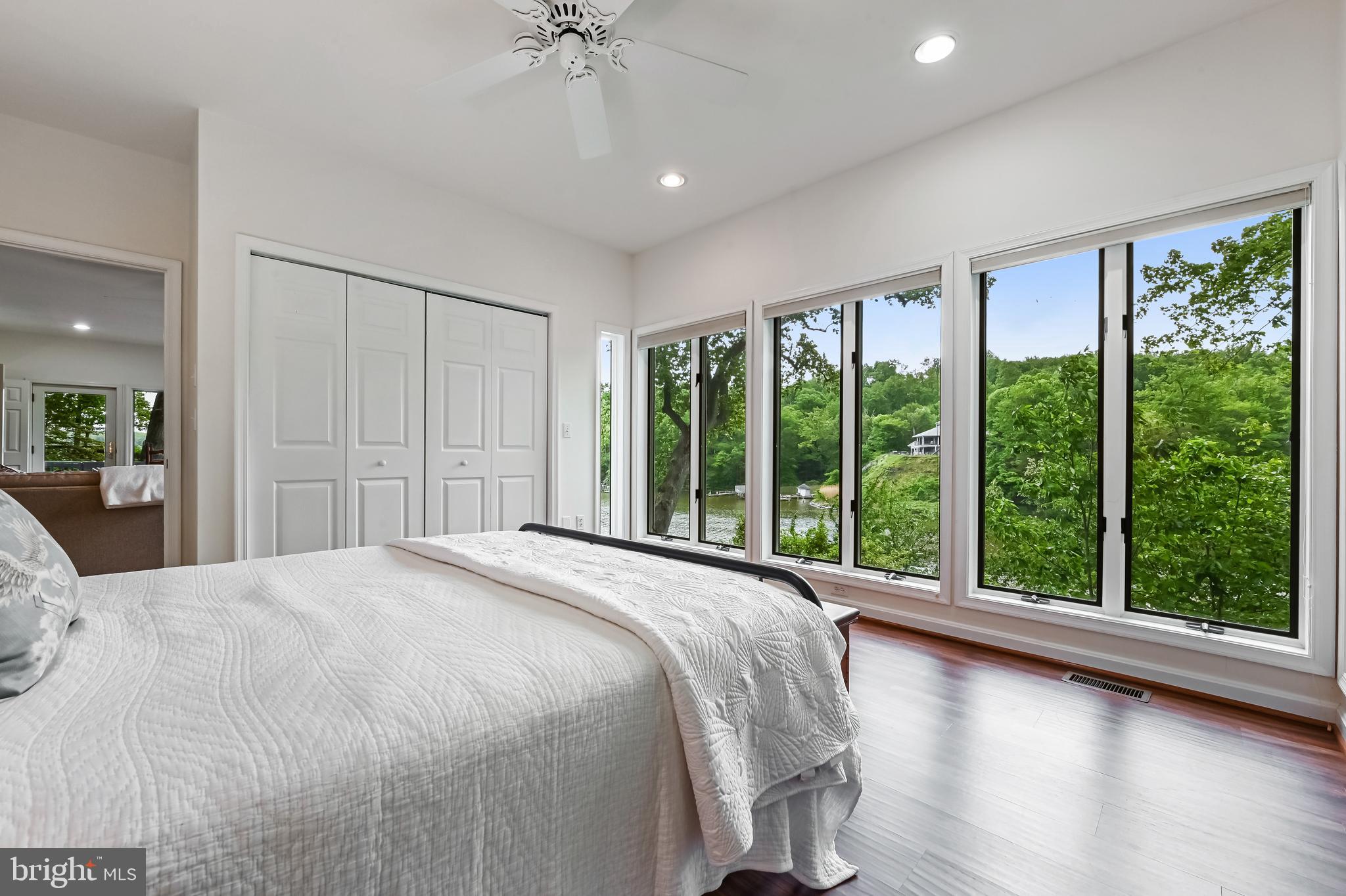 SHERWOOD FOREST - Residential