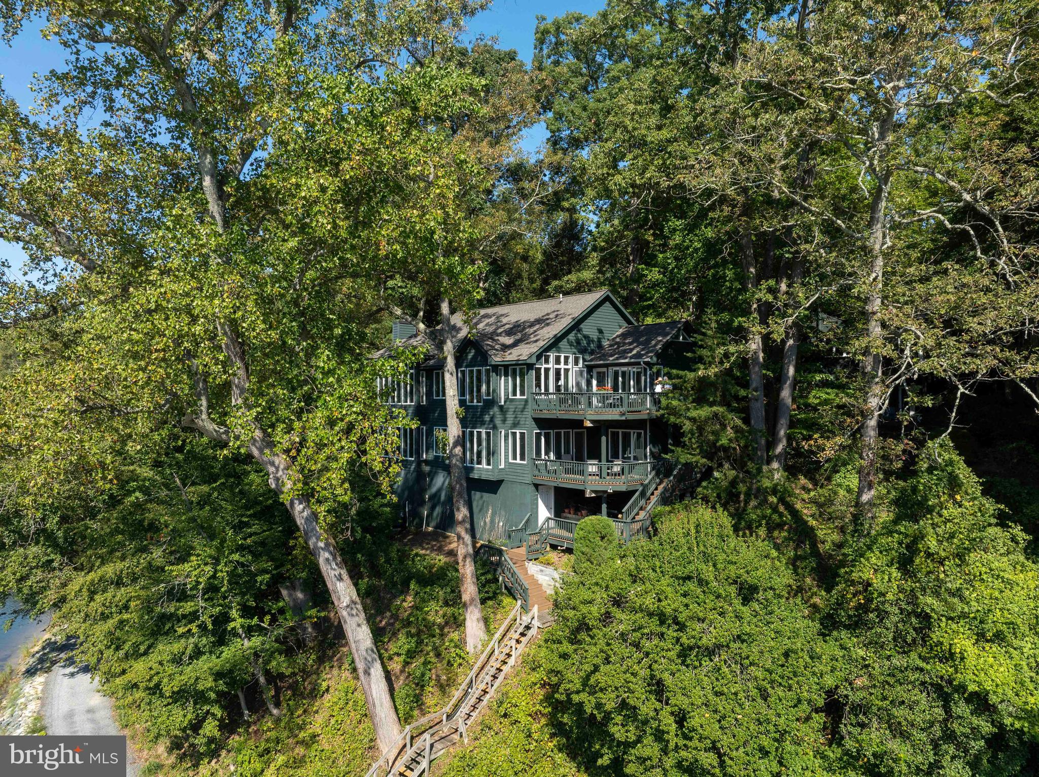 SHERWOOD FOREST - Residential