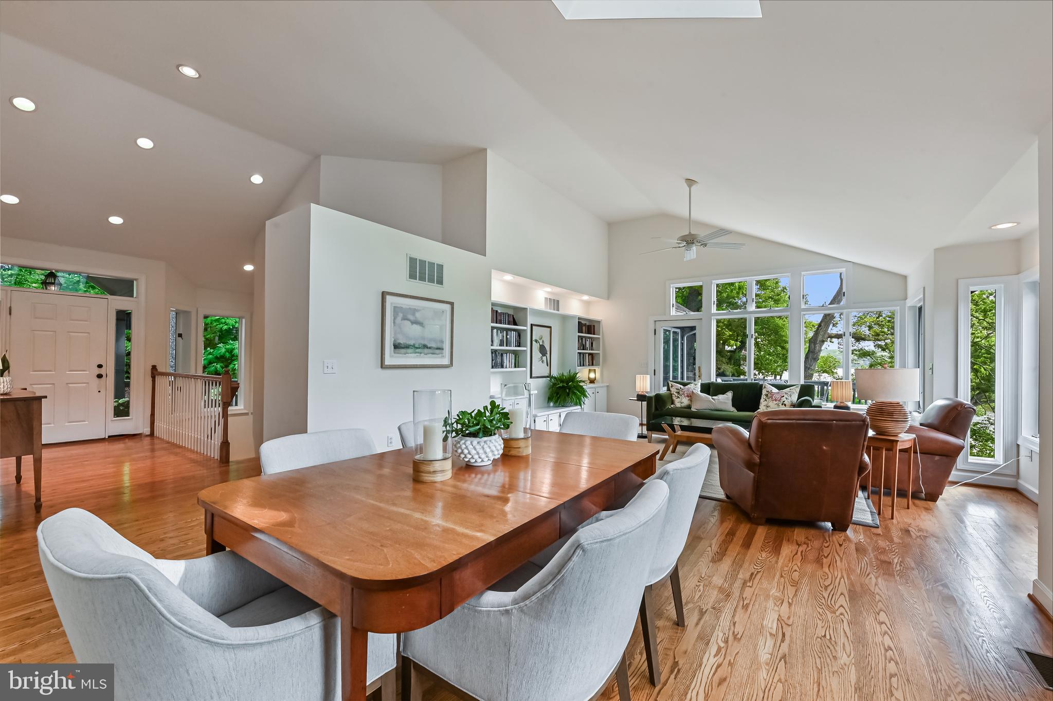 SHERWOOD FOREST - Residential