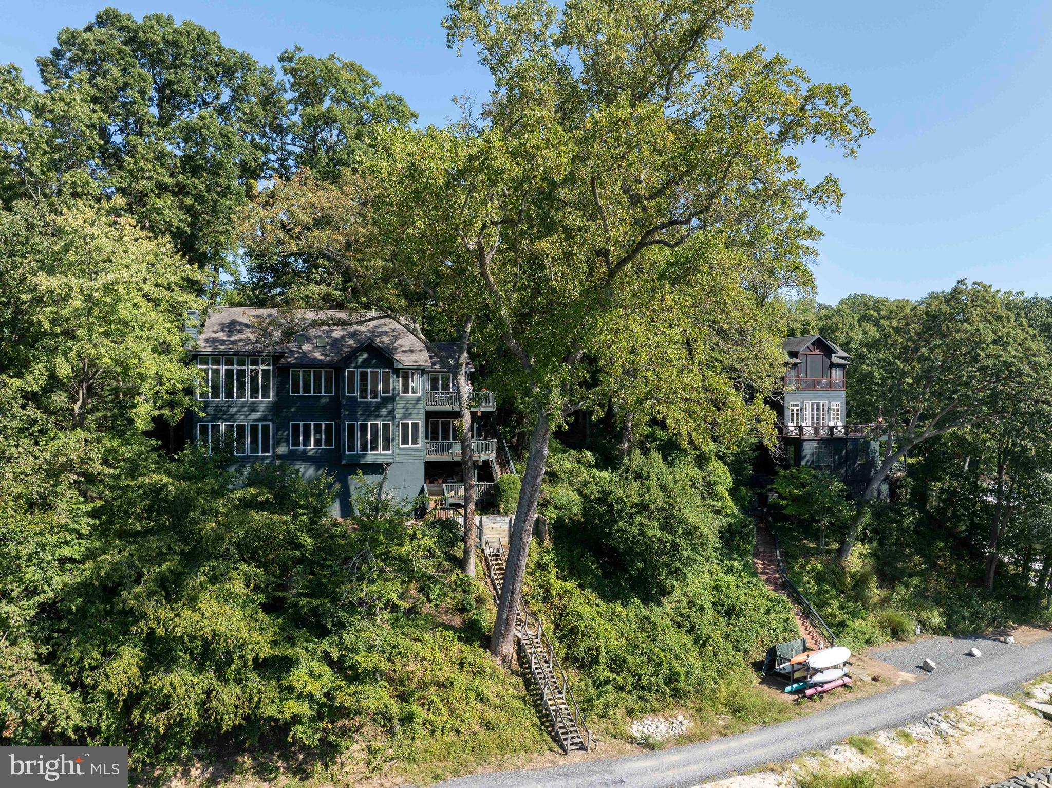 SHERWOOD FOREST - Residential