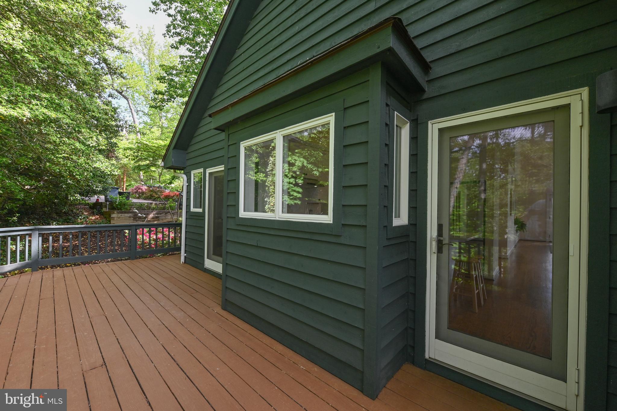 SHERWOOD FOREST - Residential