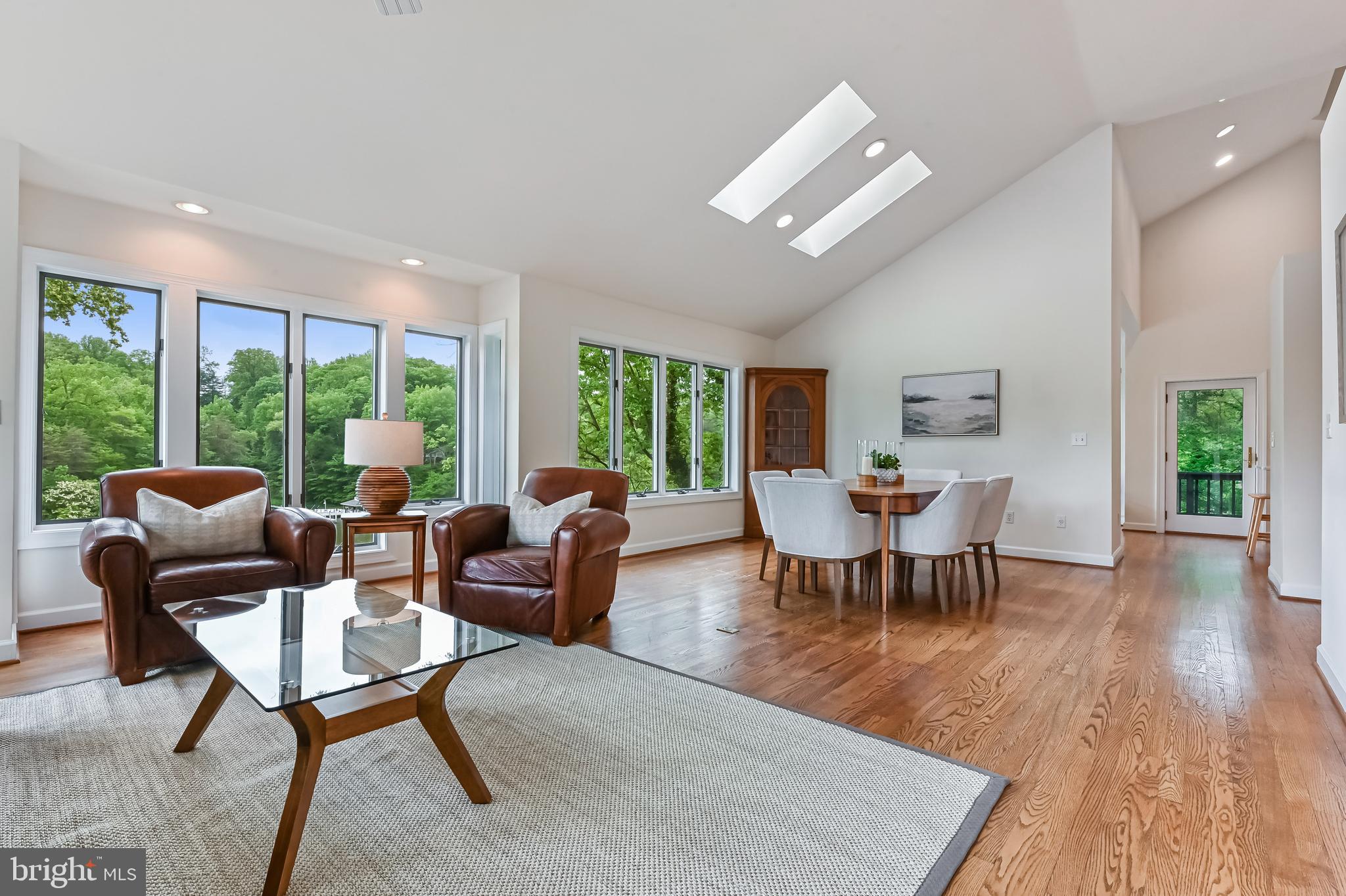 SHERWOOD FOREST - Residential