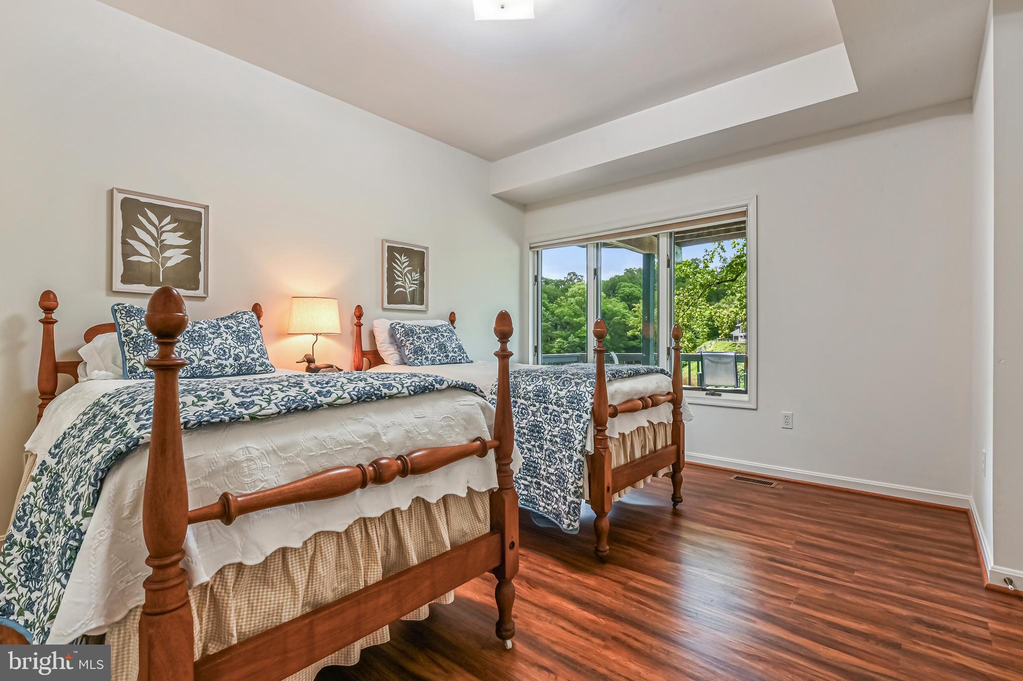 SHERWOOD FOREST - Residential