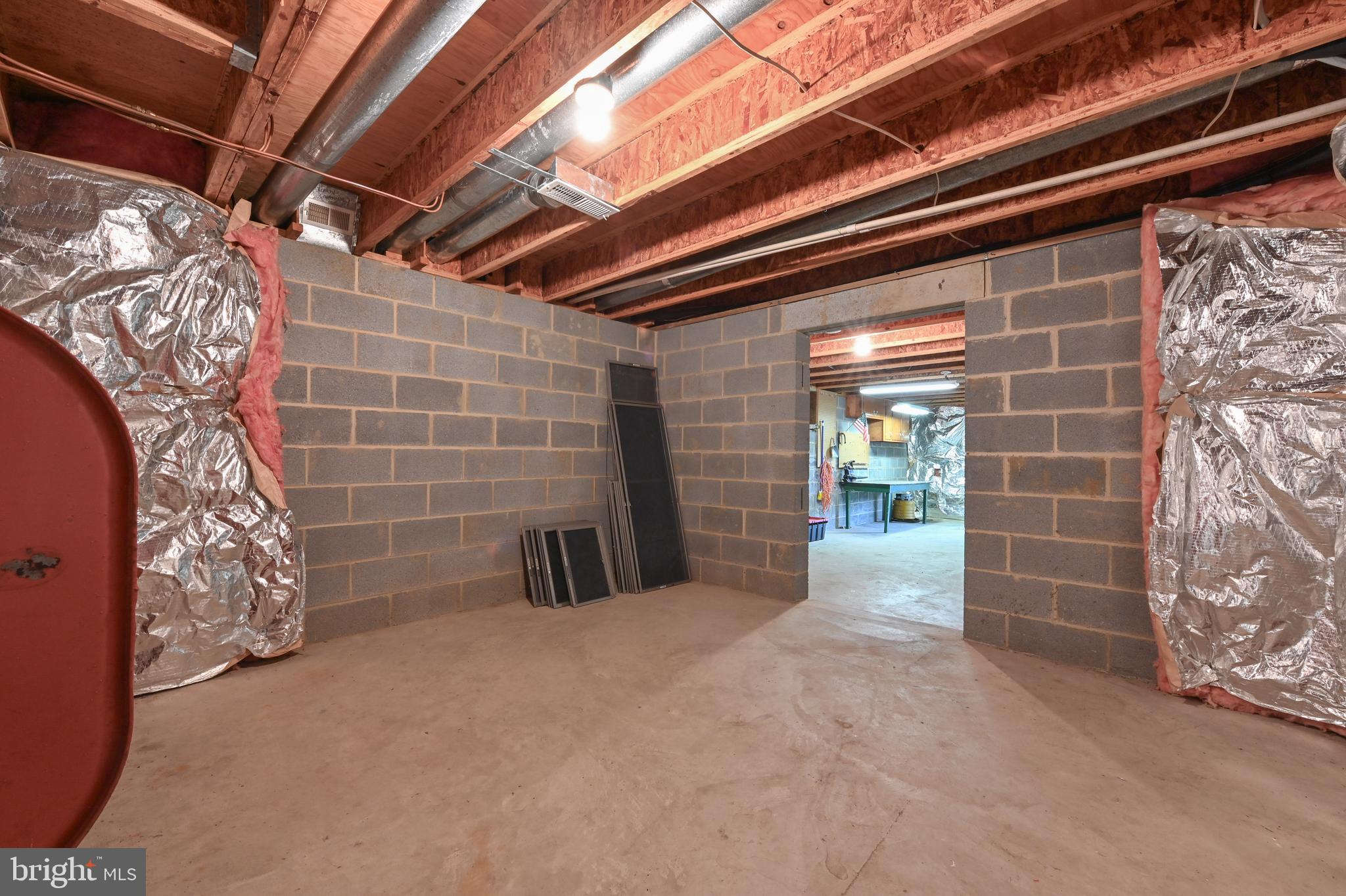 SHERWOOD FOREST - Residential