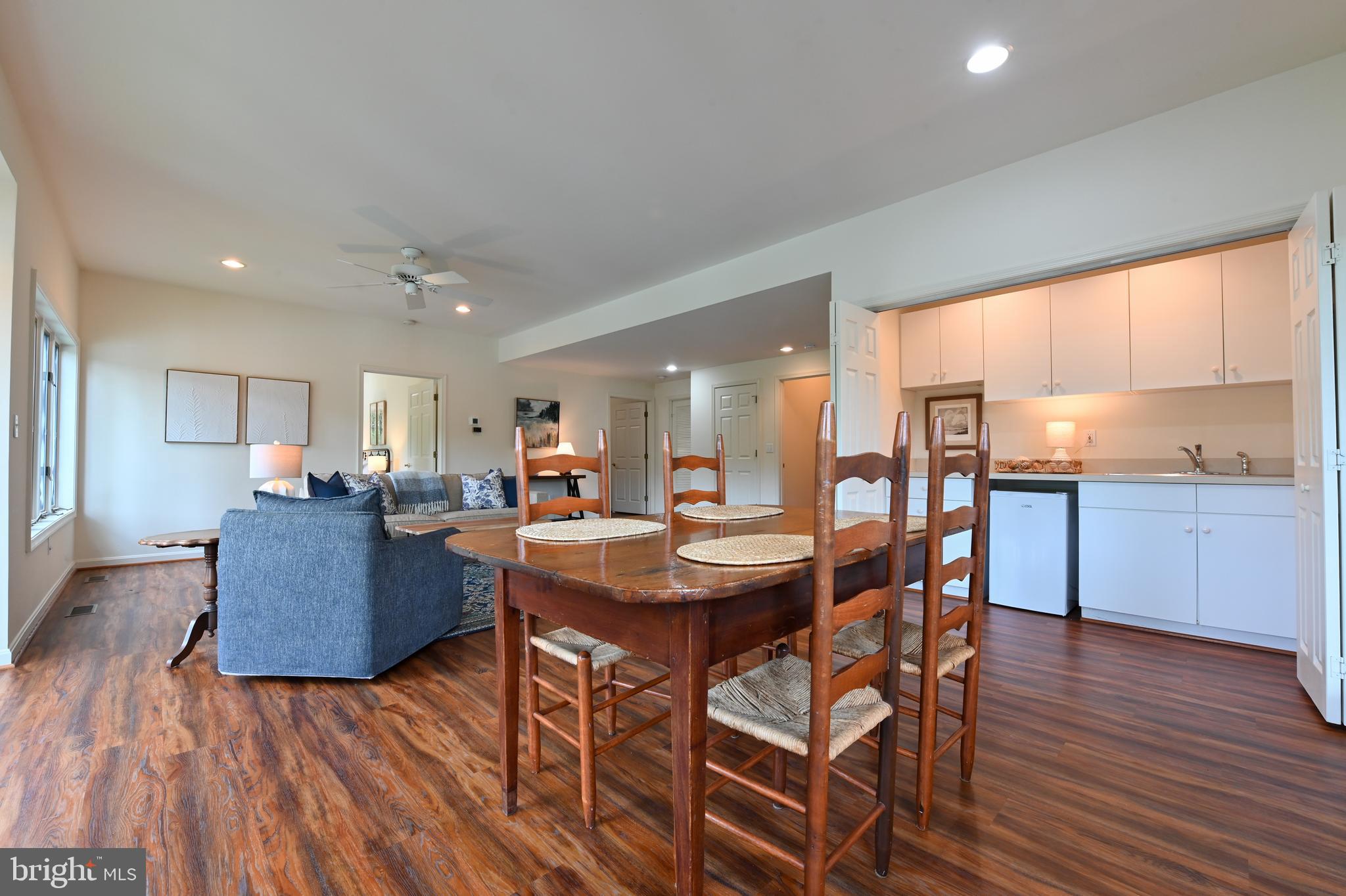 SHERWOOD FOREST - Residential