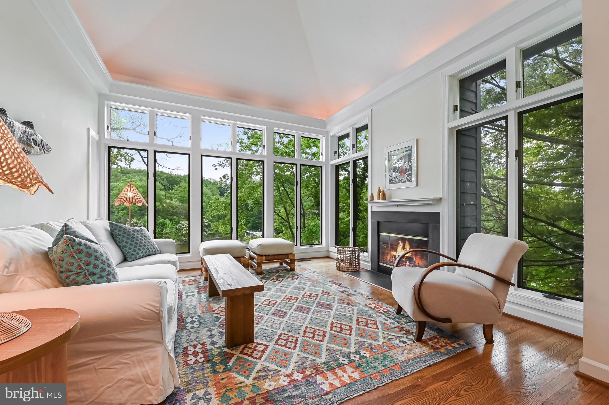 SHERWOOD FOREST - Residential