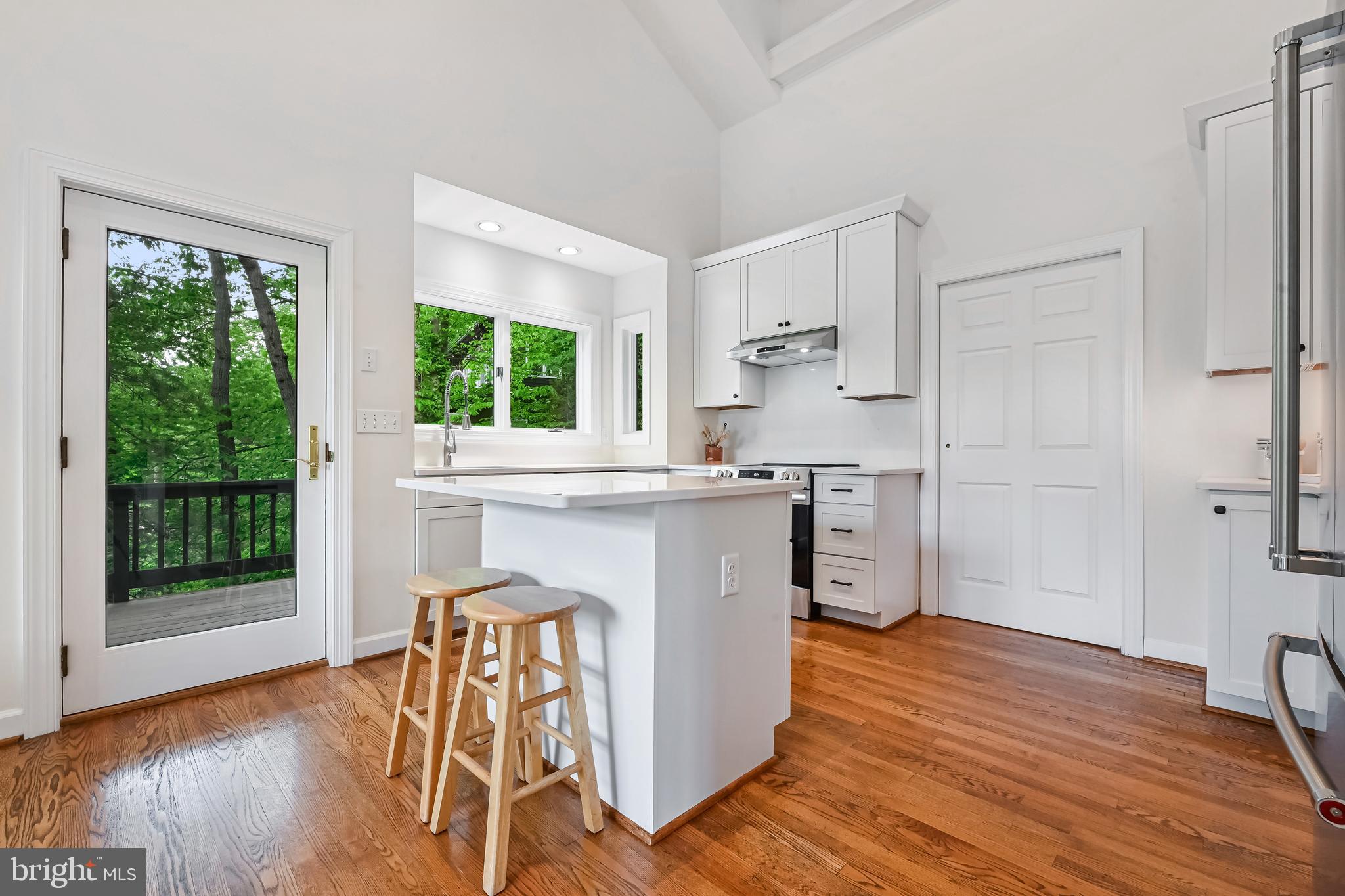 SHERWOOD FOREST - Residential