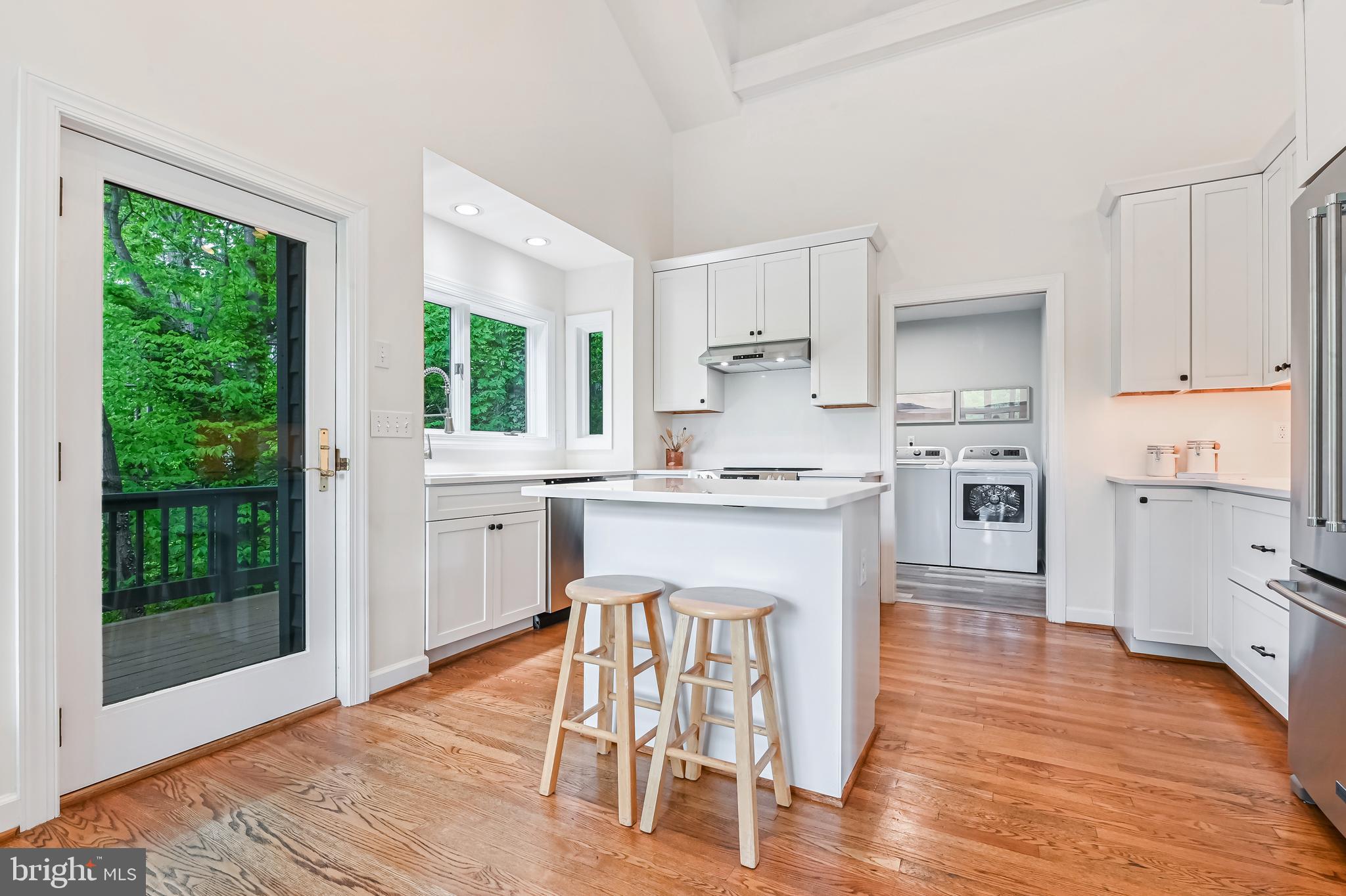 SHERWOOD FOREST - Residential