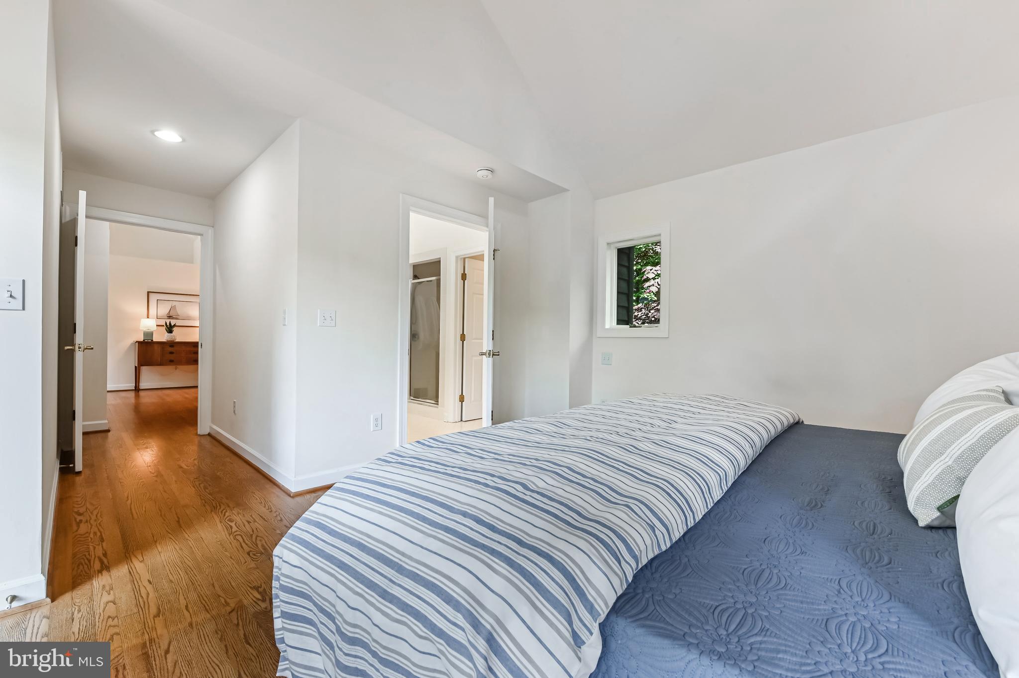 SHERWOOD FOREST - Residential