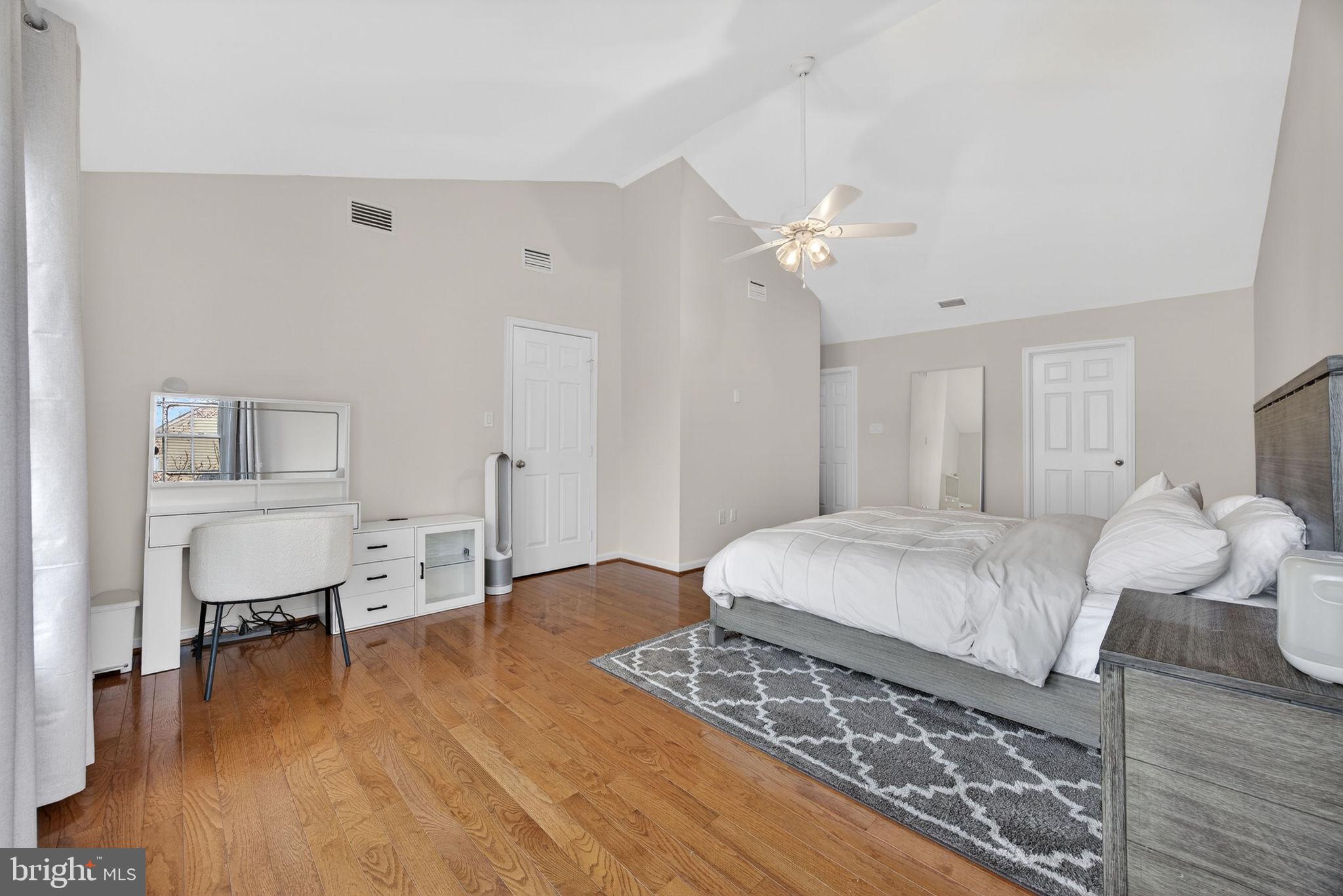 SULLY STATION II - Residential