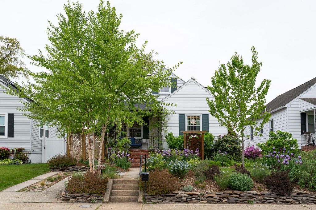Photo of 3312 Willoughby Road, PARKVILLE, MD 21234 (MLS # MDBC2164152)