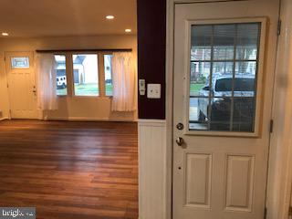 VIENNA WOODS - Residential Lease