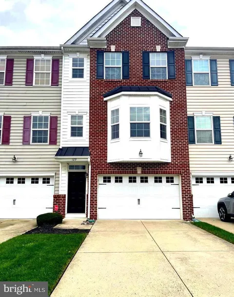 129 Winterberry Way, Woodbury, NJ MLS: NJGL2056874
