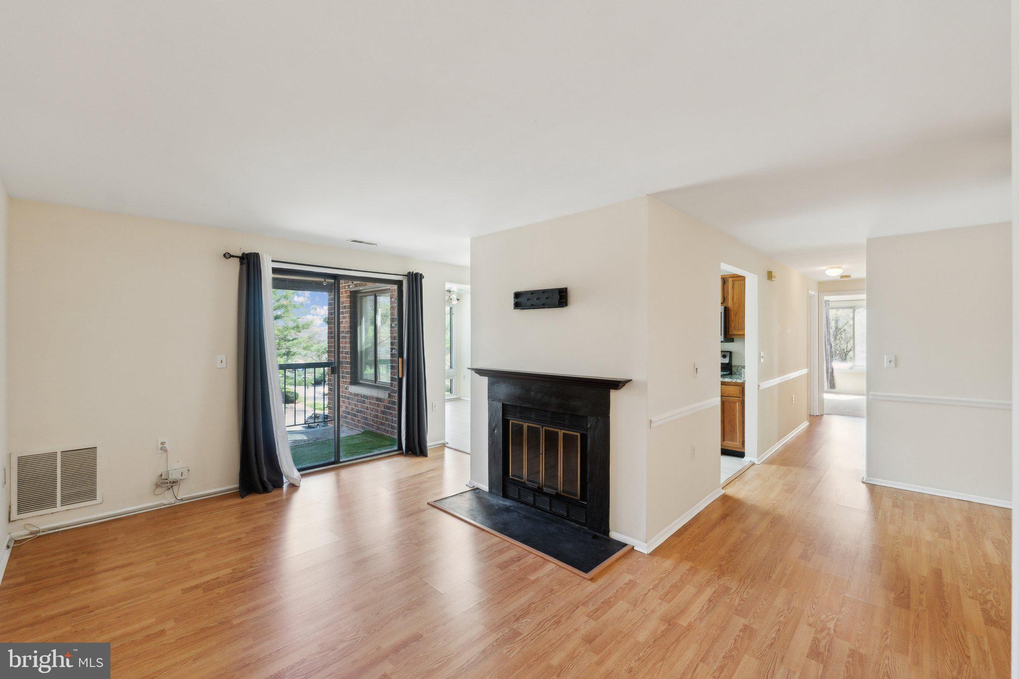 FARMINGDALE - Residential