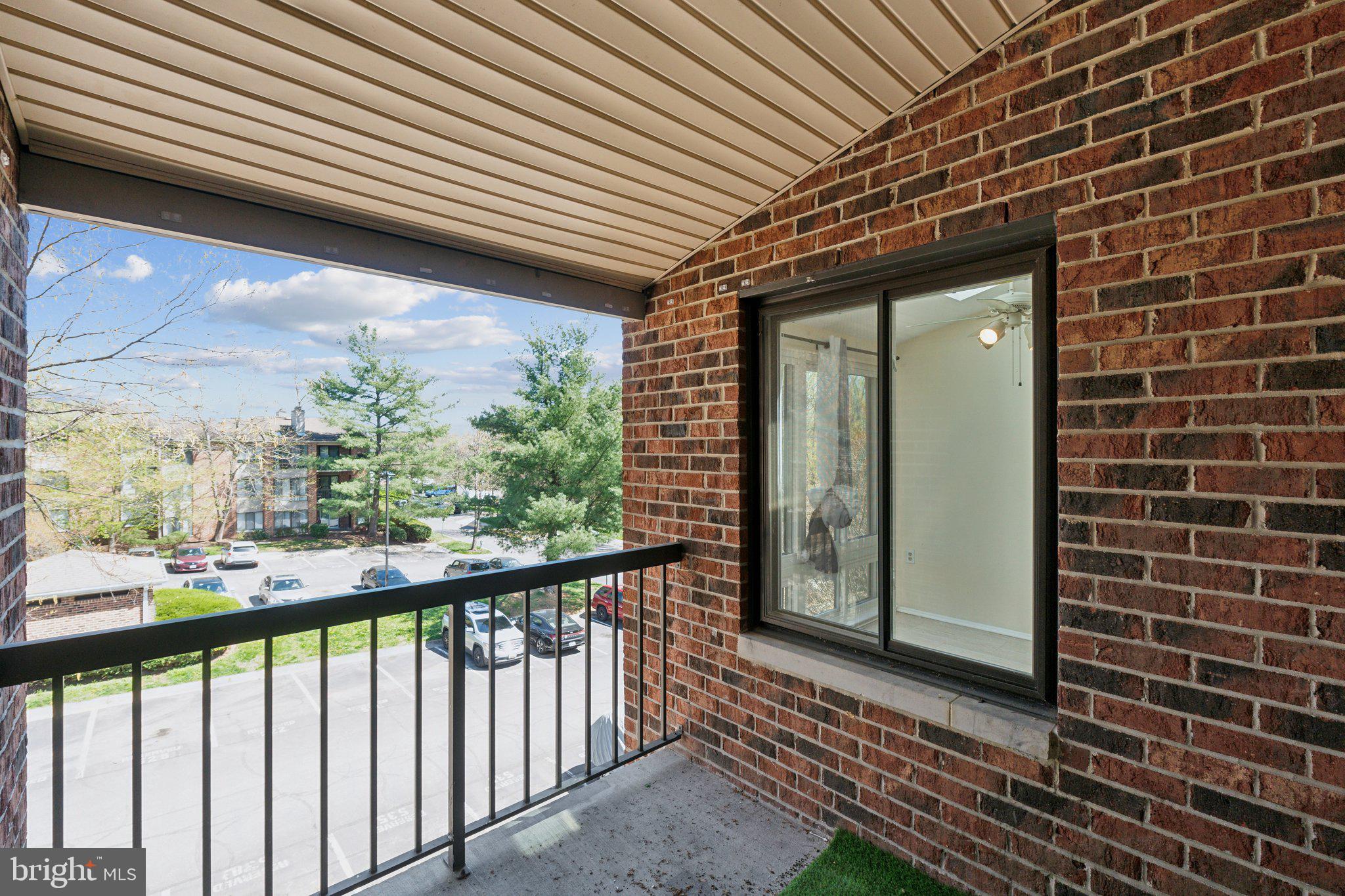 FARMINGDALE - Residential