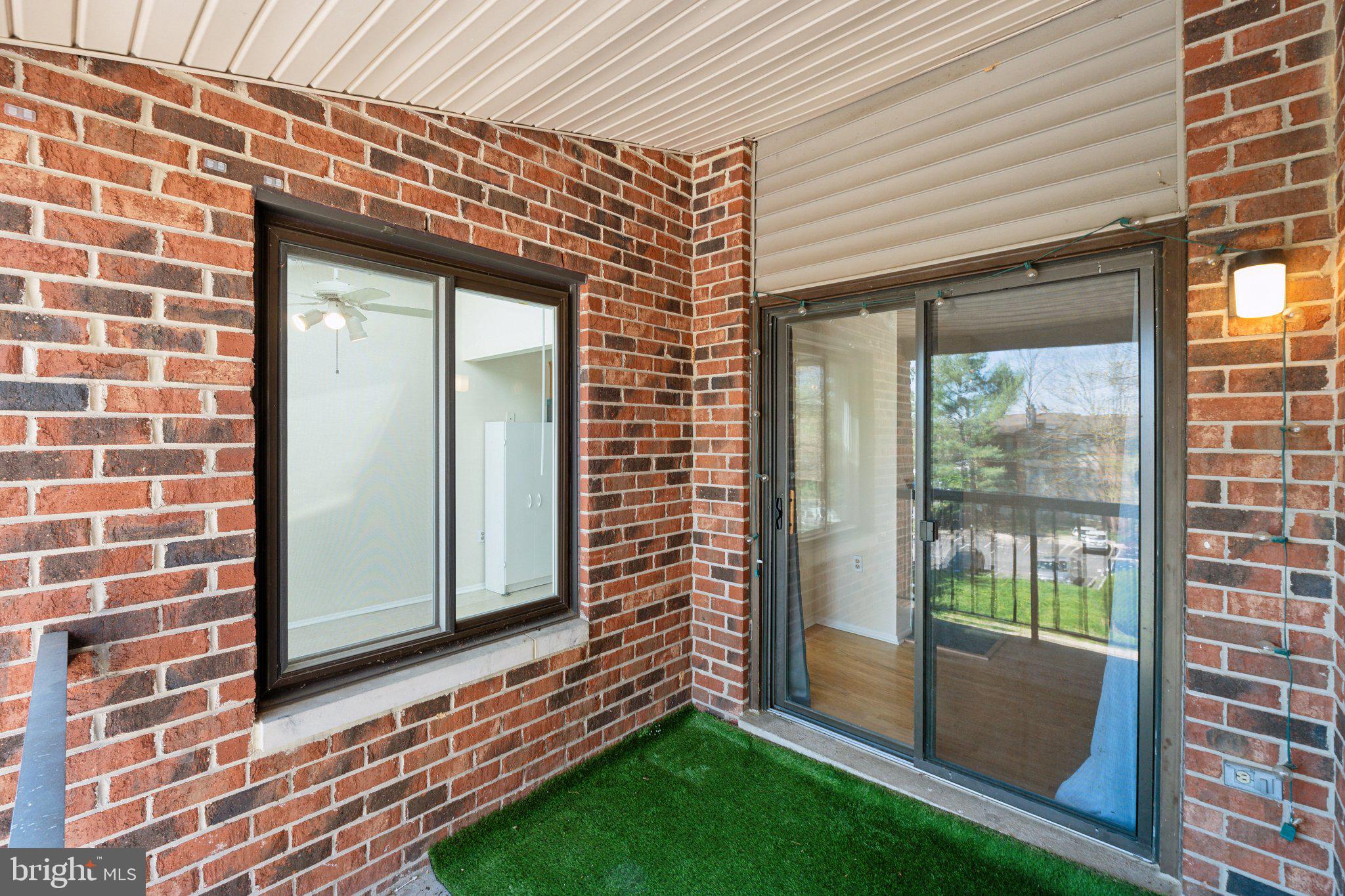 FARMINGDALE - Residential