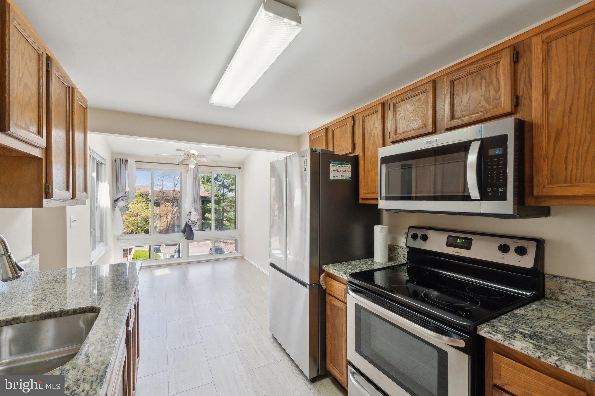 FARMINGDALE - Residential