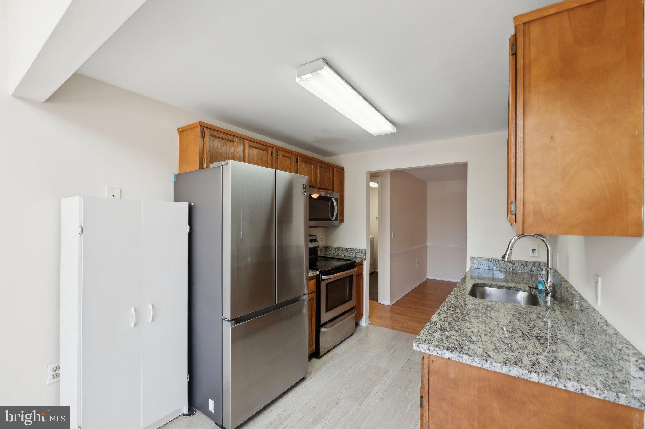 FARMINGDALE - Residential