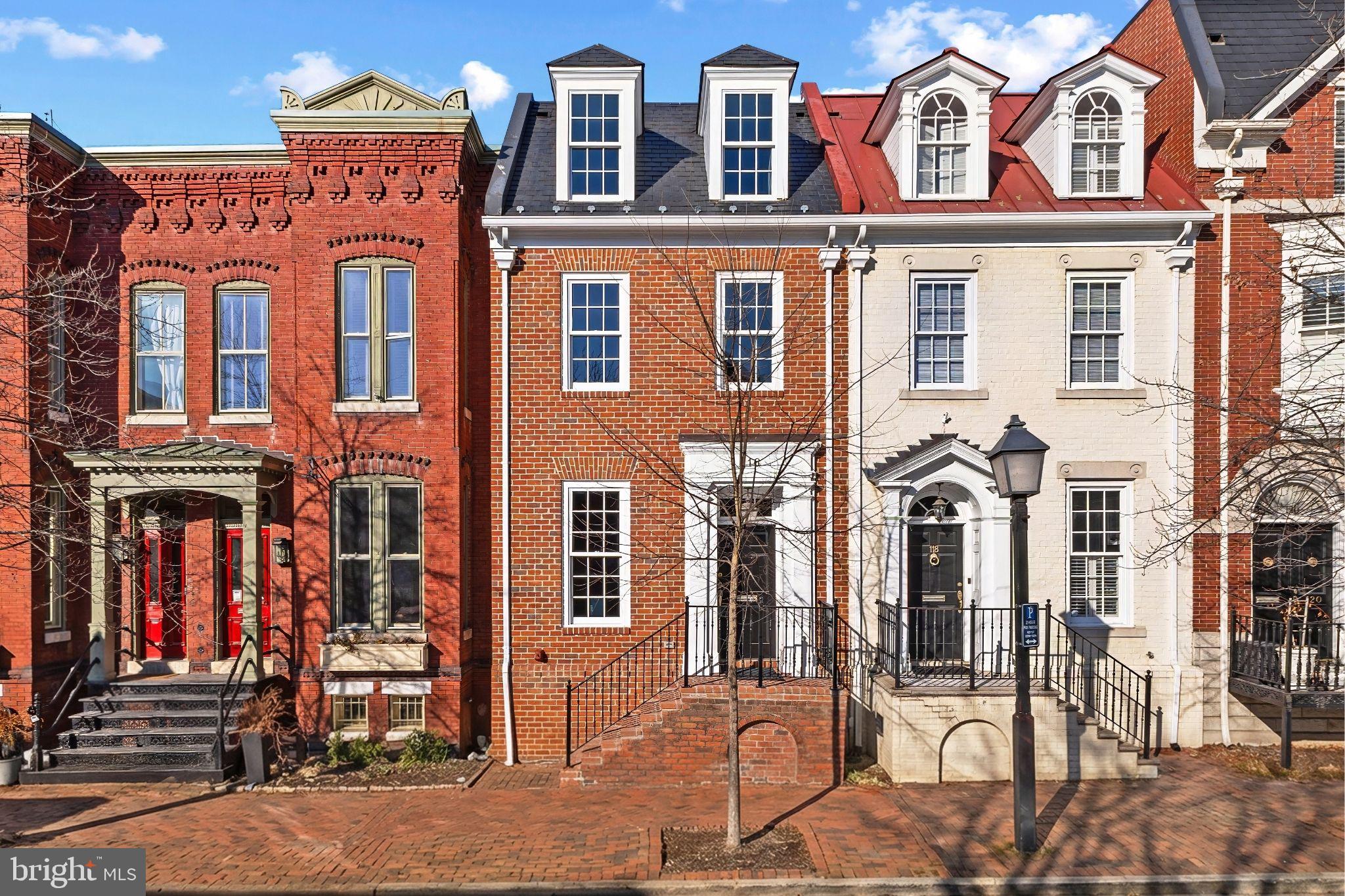 CHURCH SQUARE - Residential