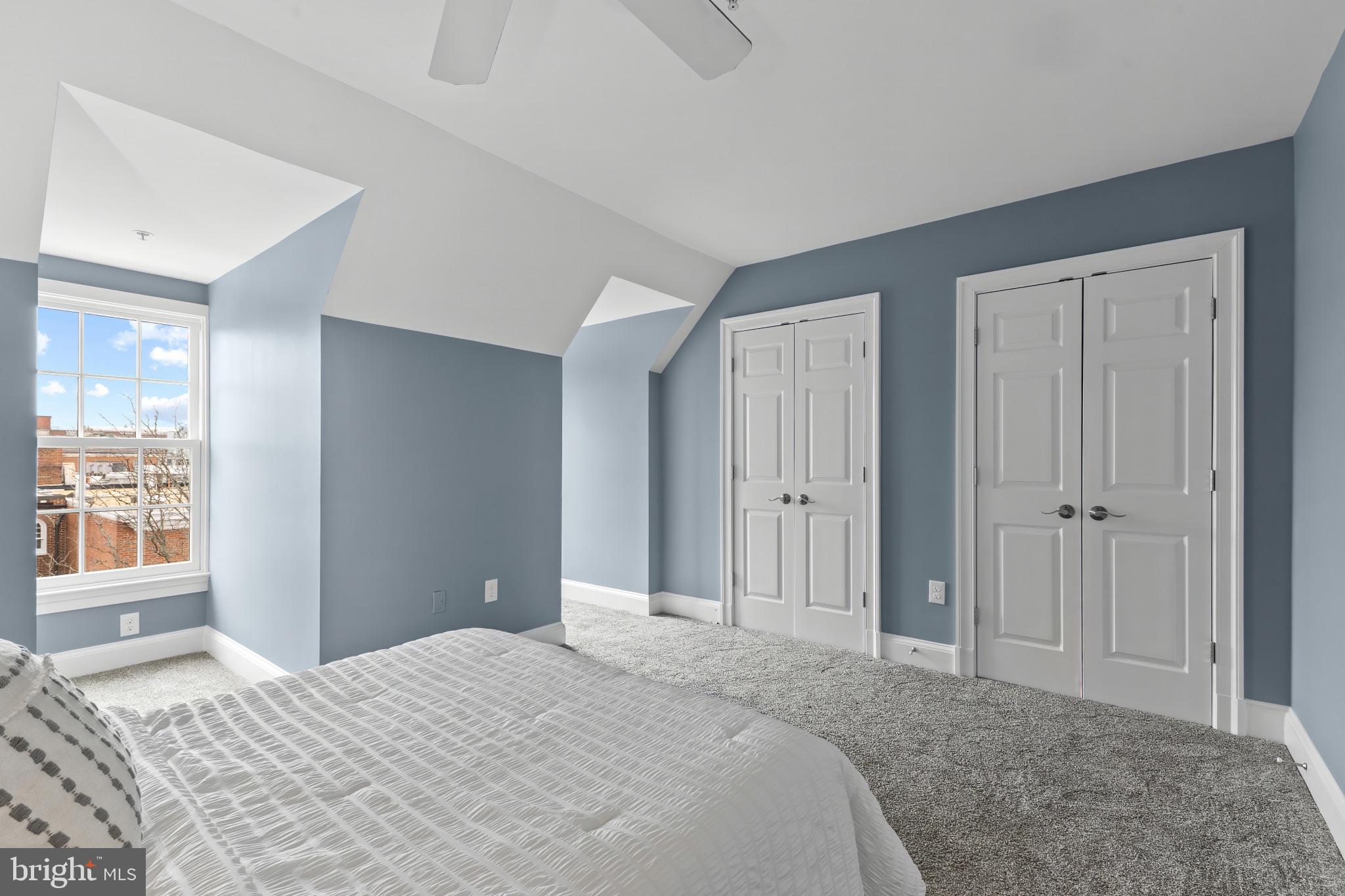 CHURCH SQUARE - Residential