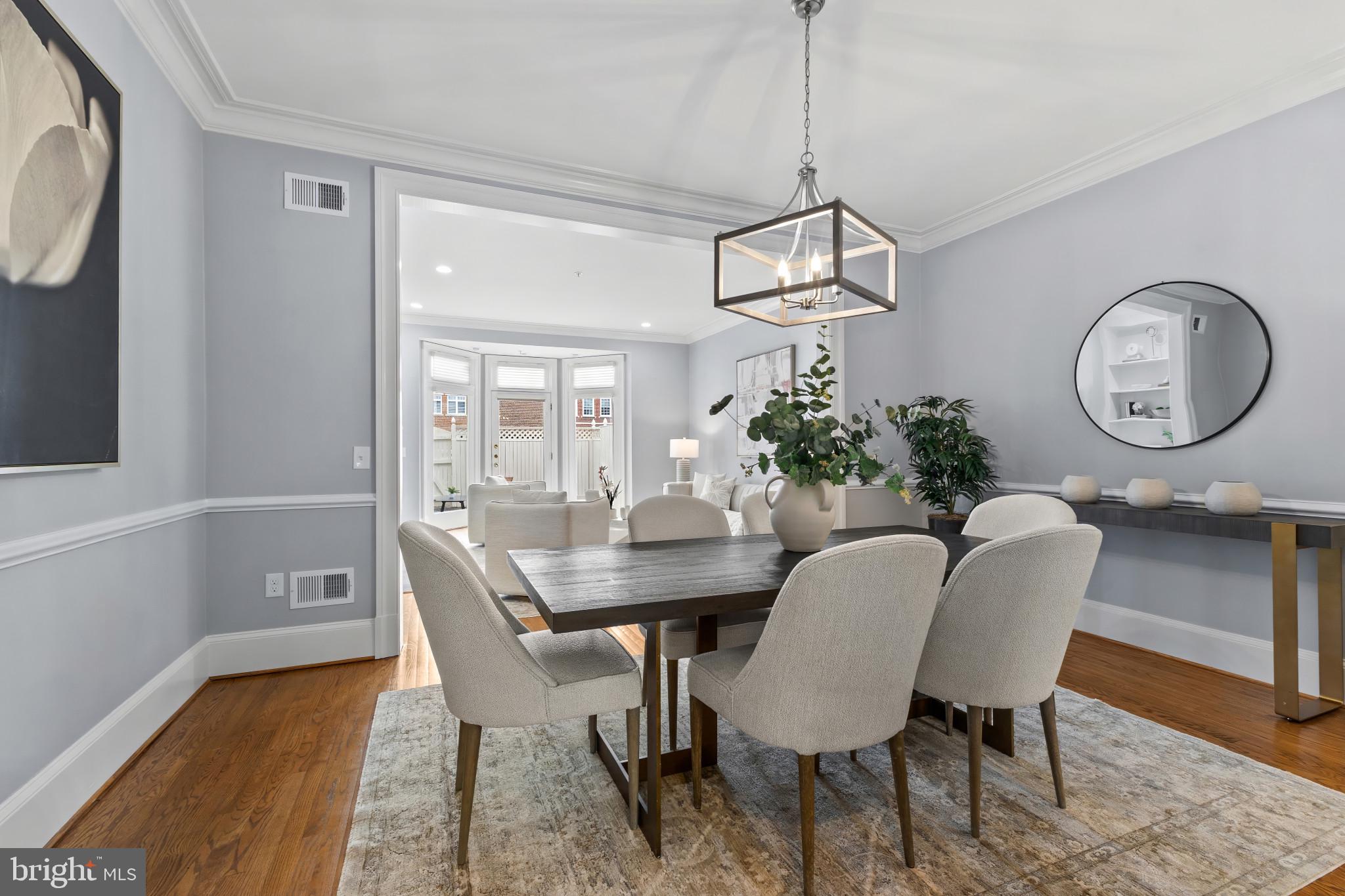 116 N COLUMBUS STREET