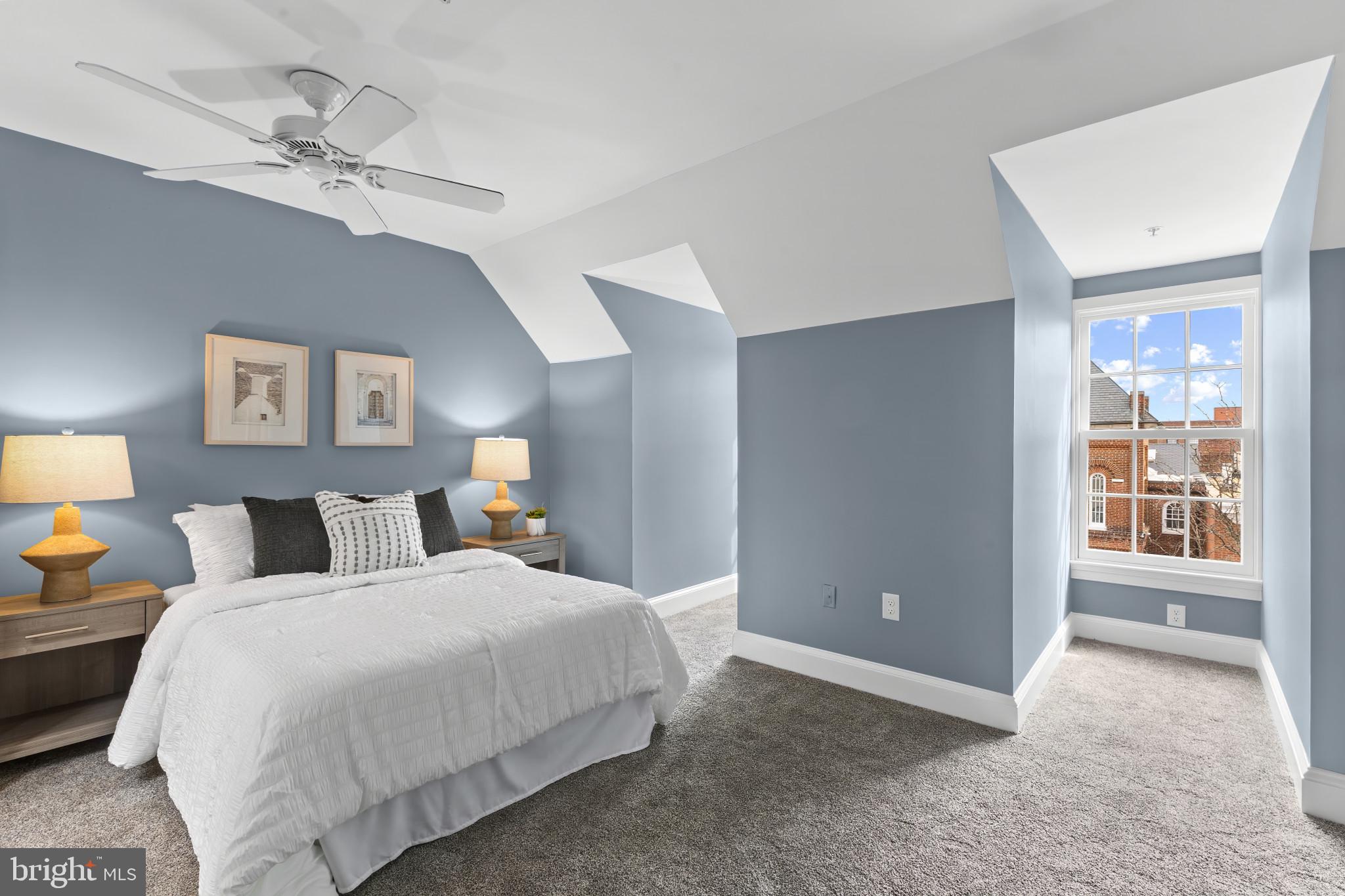 CHURCH SQUARE - Residential