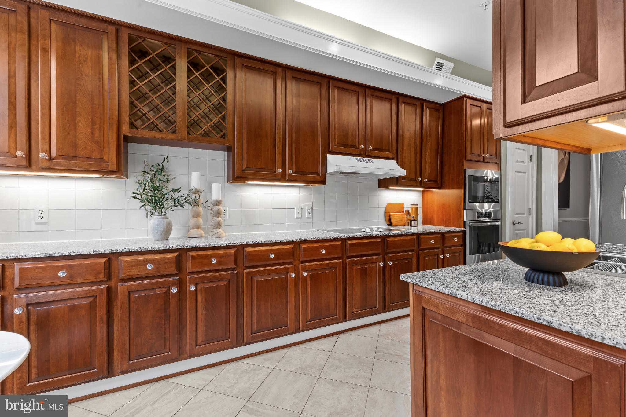 CHURCH SQUARE - Residential