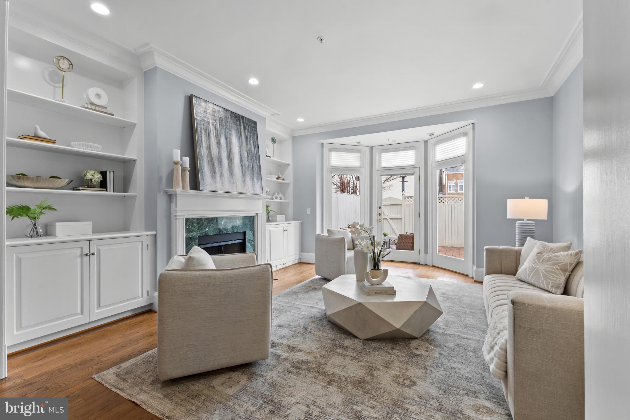 CHURCH SQUARE - Residential