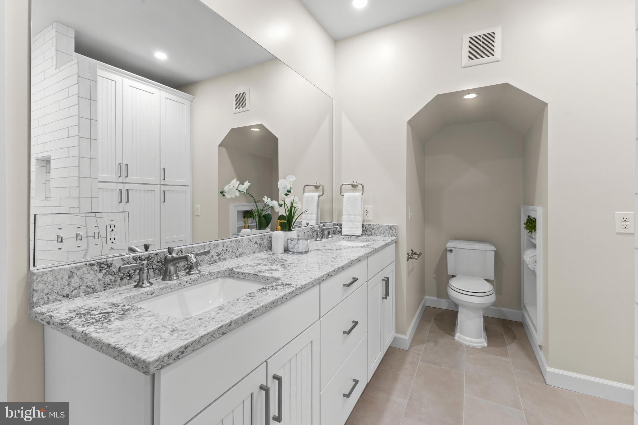 CHURCH SQUARE - Residential