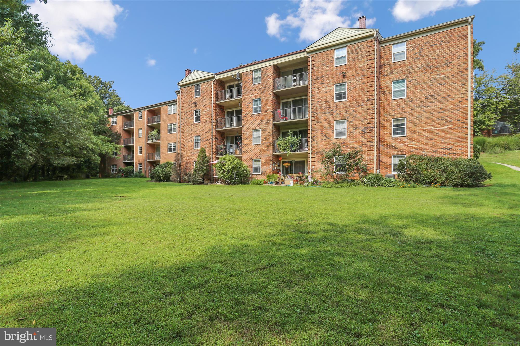 PLYMOUTH GARDENS - Residential