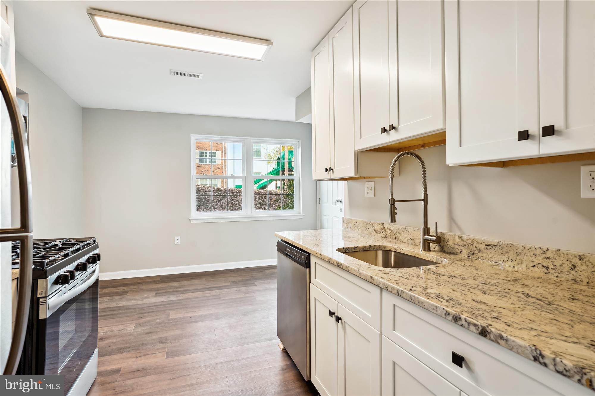 PLYMOUTH GARDENS - Residential