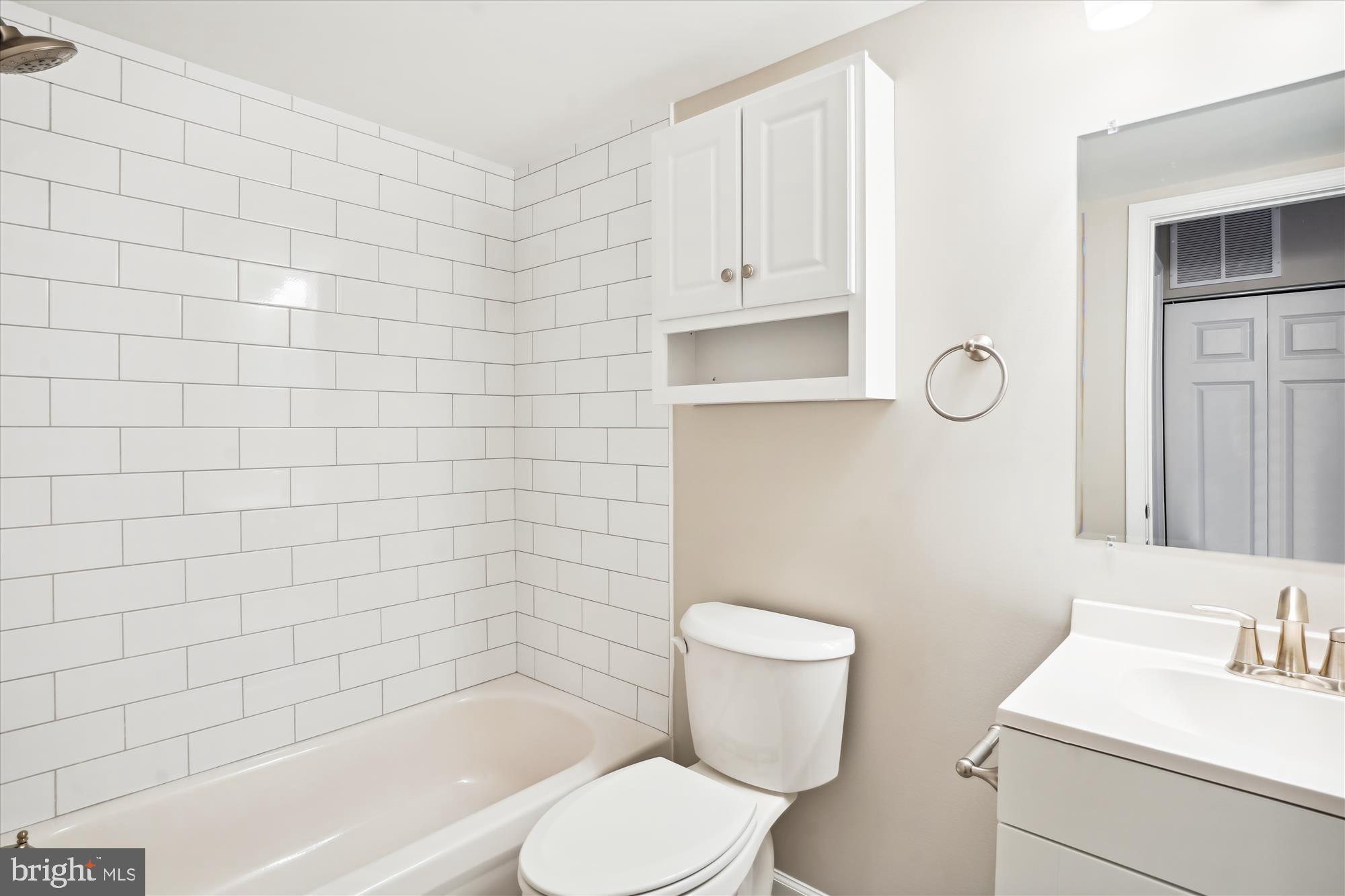 PLYMOUTH GARDENS - Residential