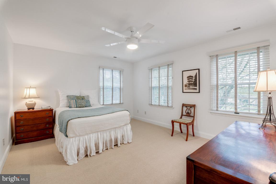 RUXTON - Residential