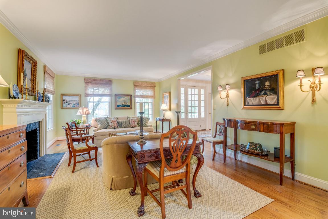 RUXTON - Residential