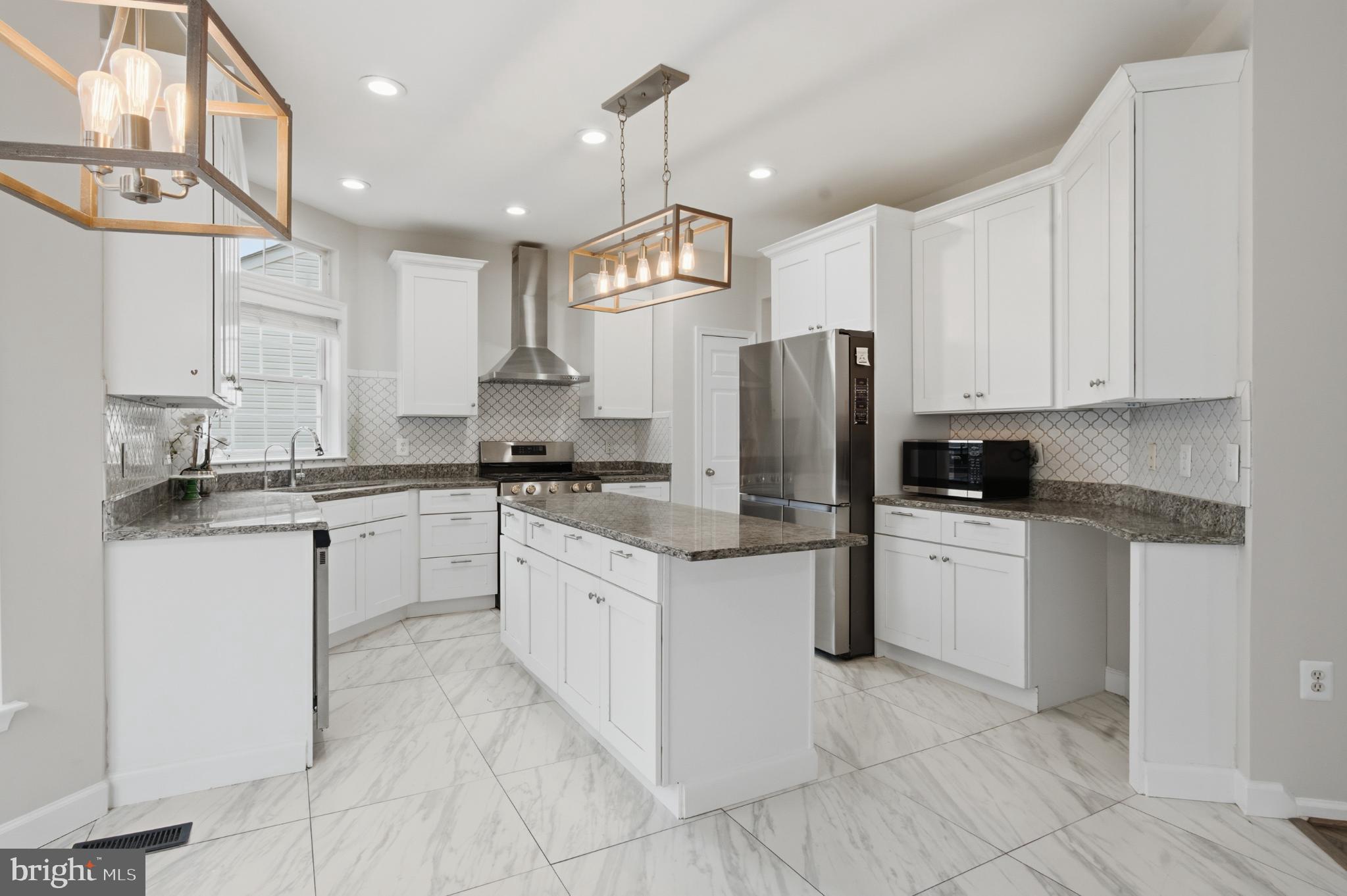 BROOKE FARM - Residential