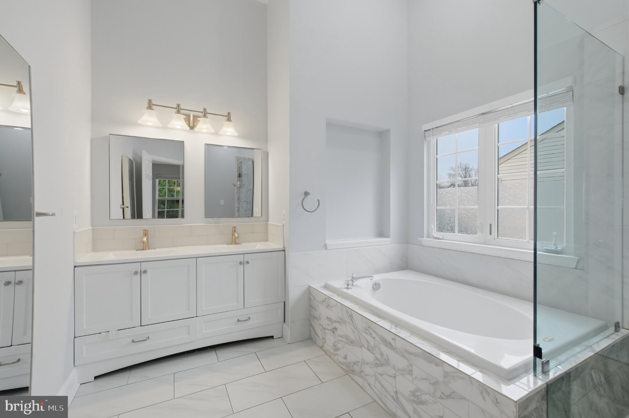 BROOKE FARM - Residential