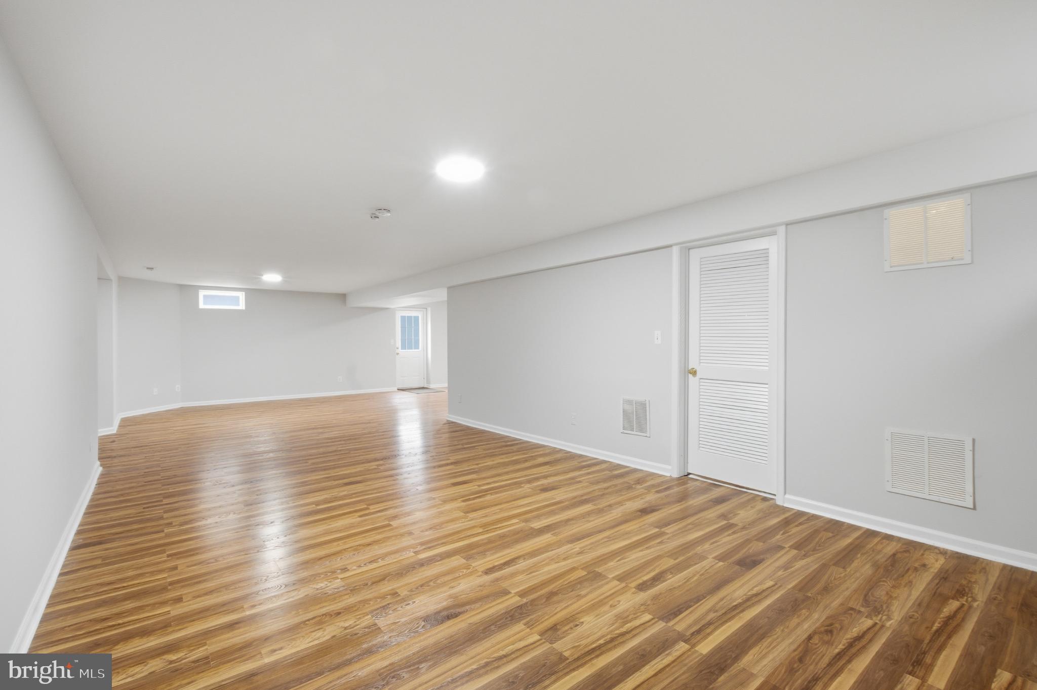 BROOKE FARM - Residential